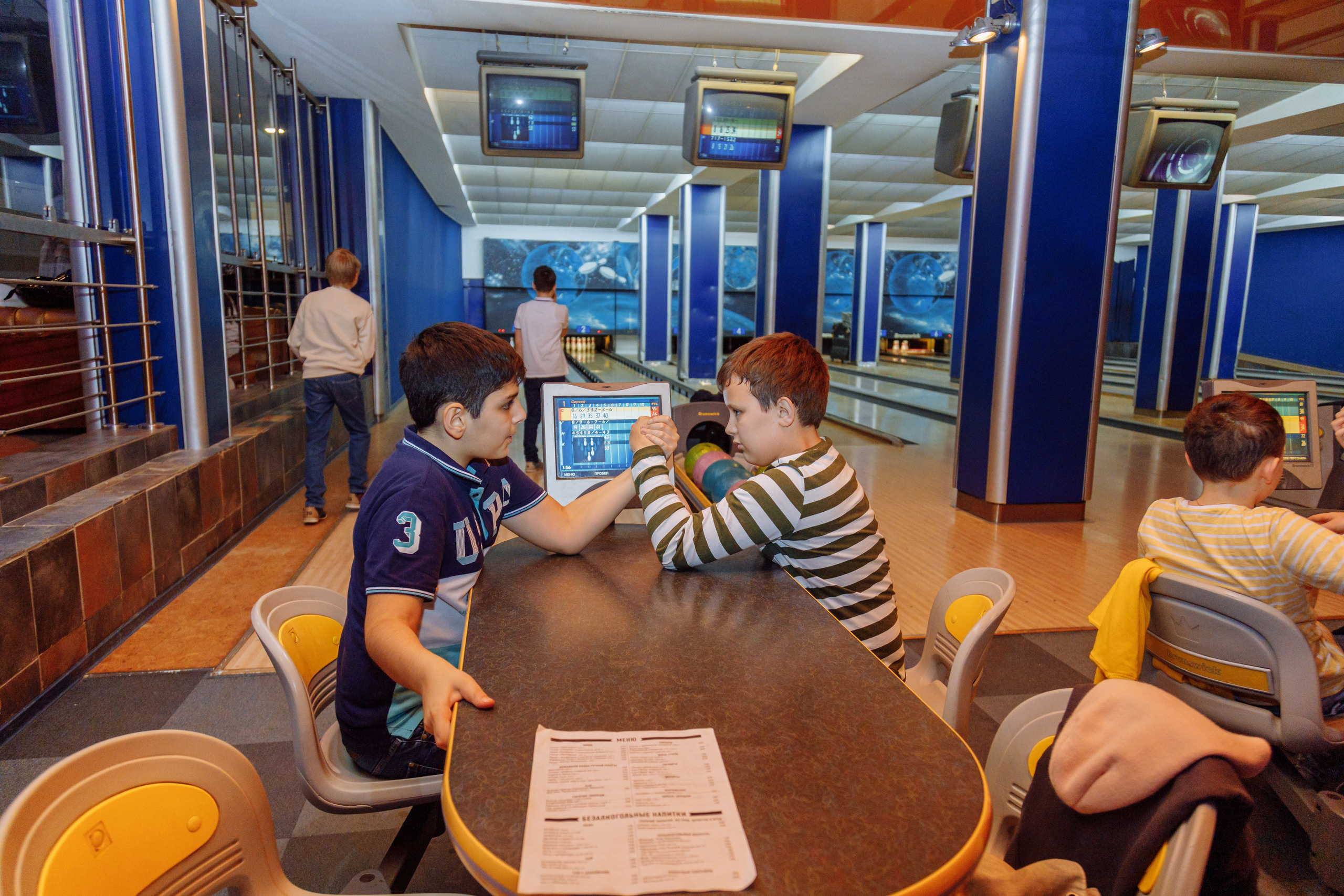 День рождения в боулинге. Фотограф, видеограф