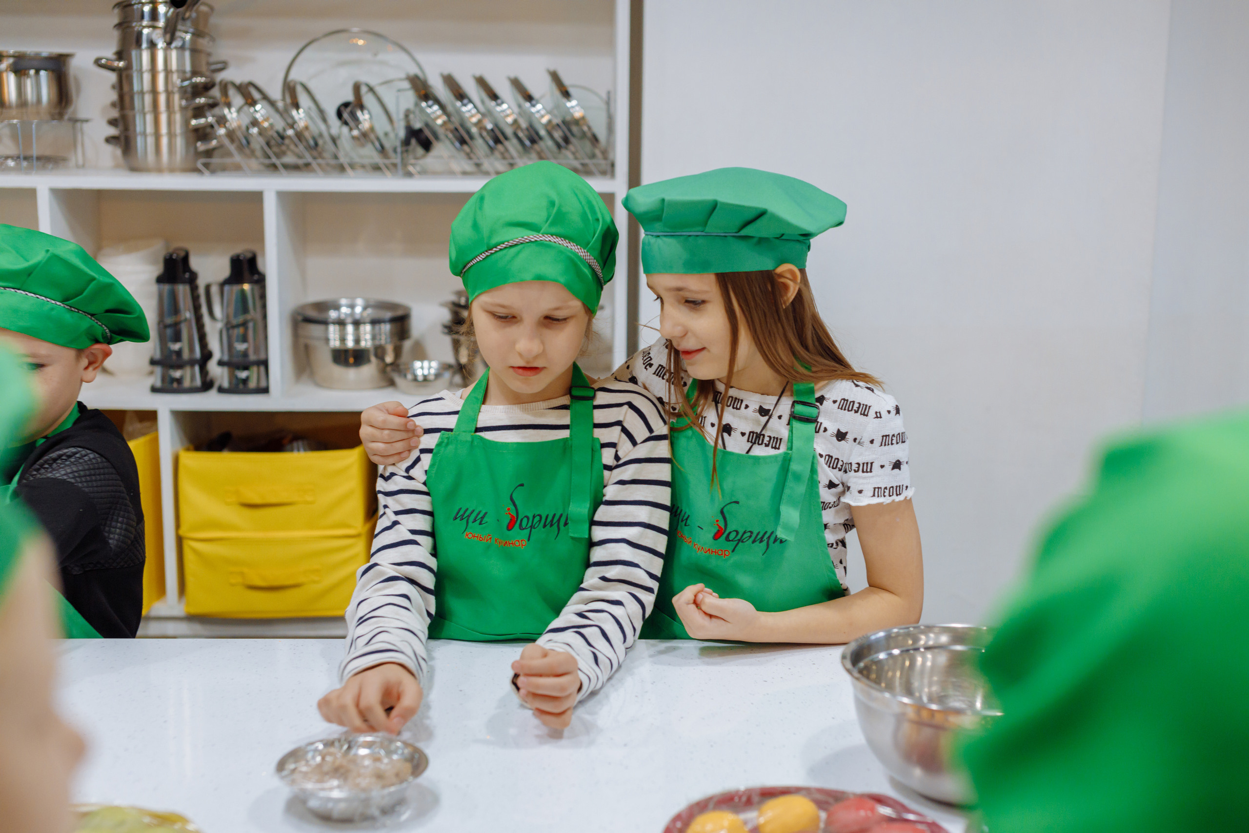 Внеклассное детское мероприятие. Фотограф, видеограф