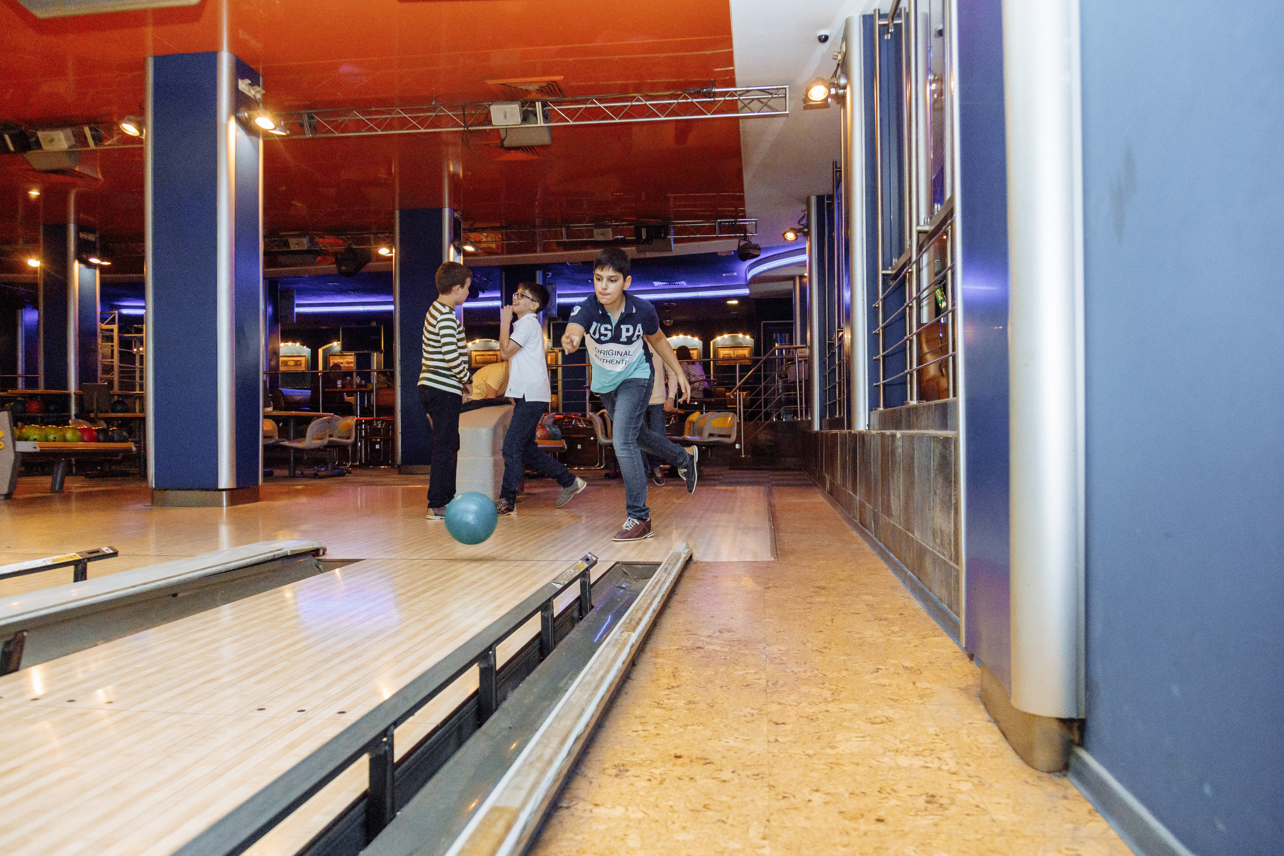 День рождения в боулинге. Фотограф, видеограф