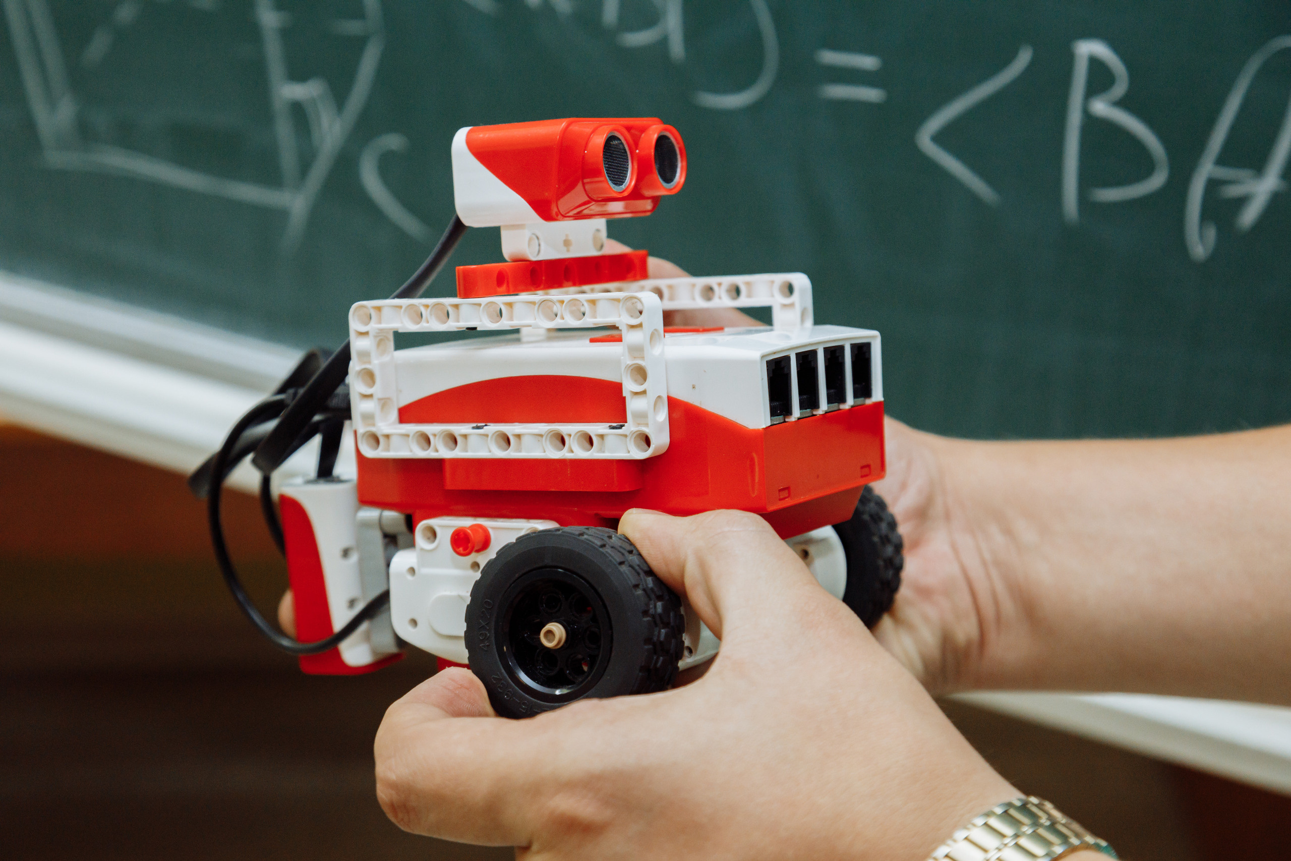 Детский обучающий центр. Фотограф, видеограф