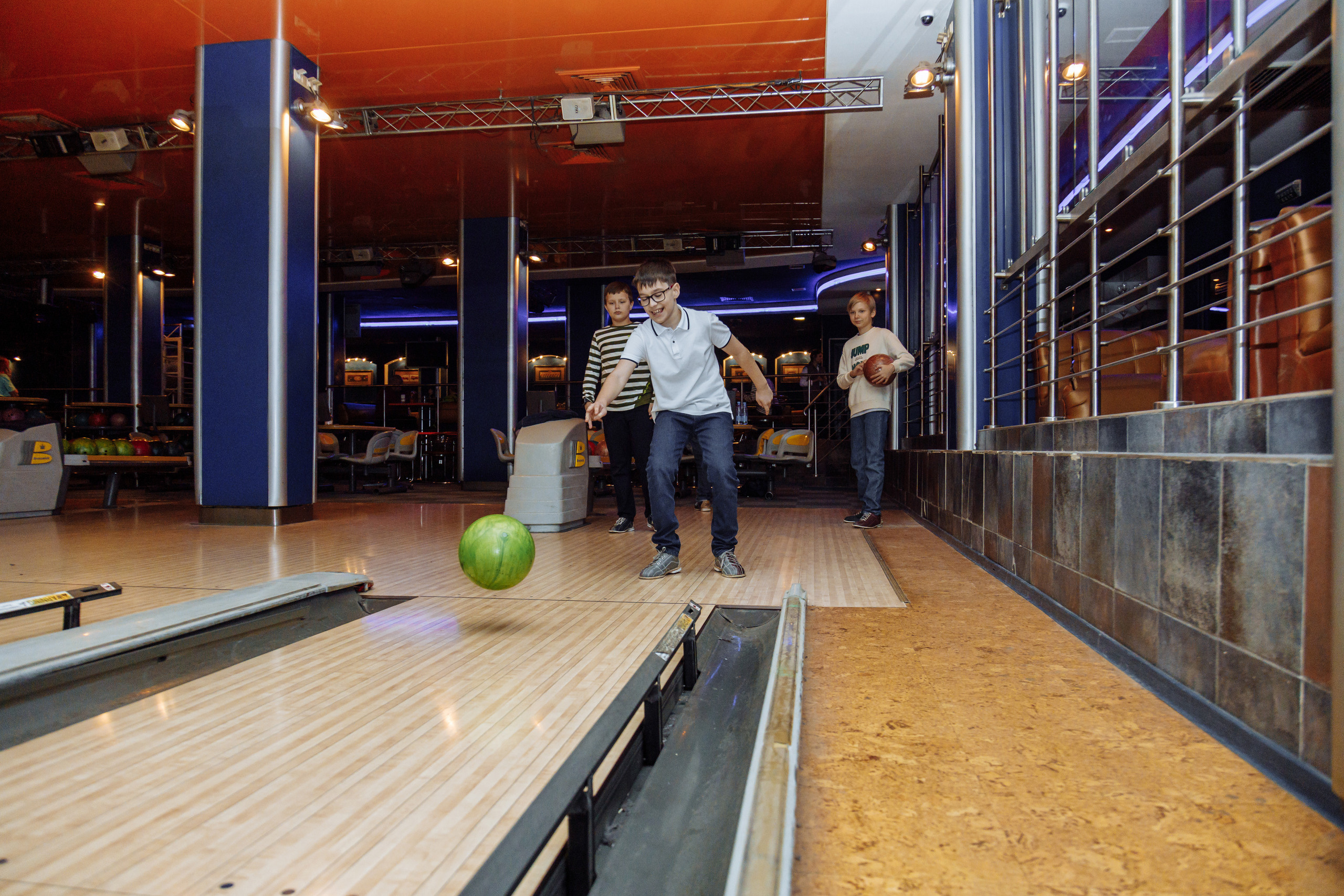 День рождения в боулинге. Фотограф, видеограф