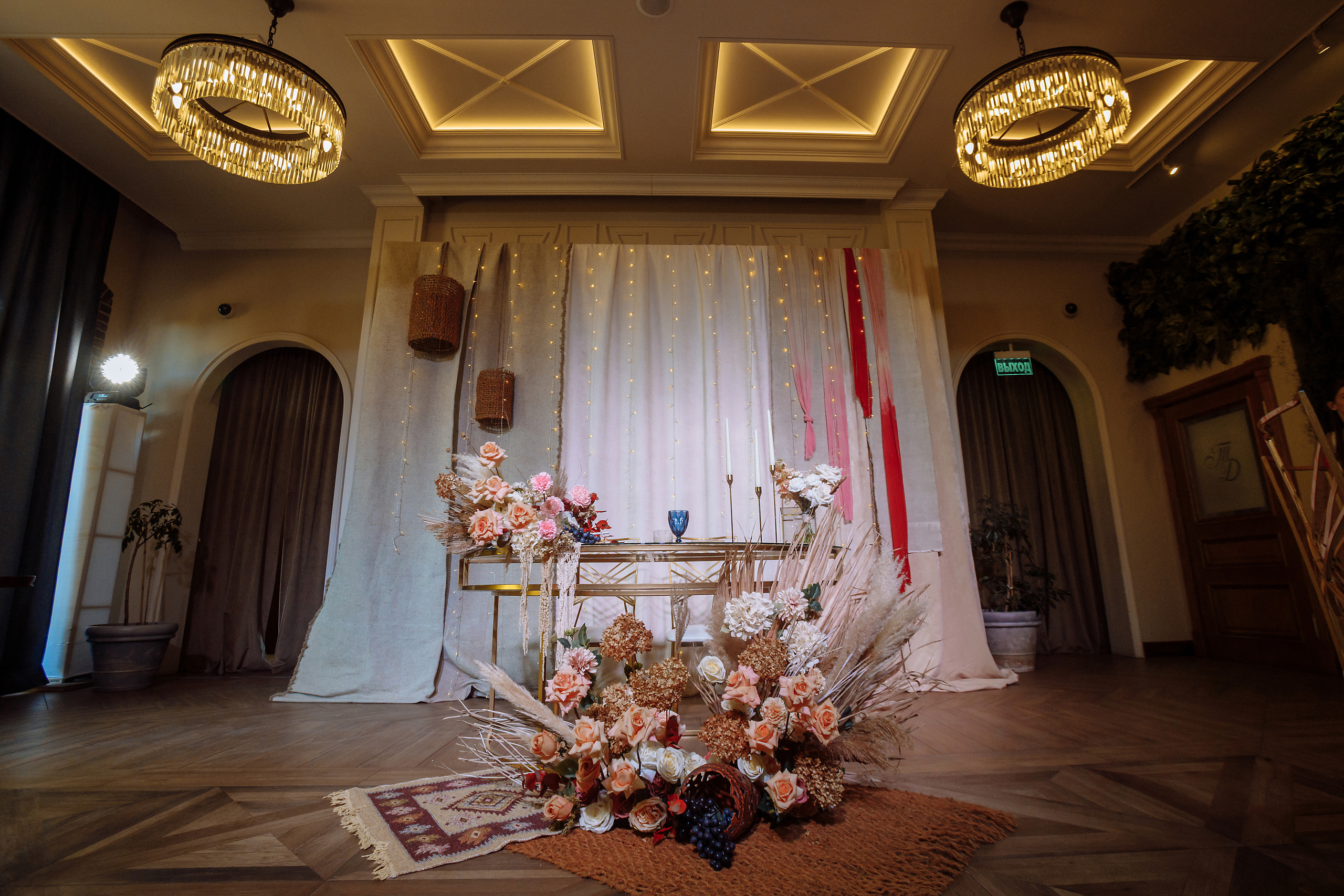 Работа декоратора. Фотограф, видеограф