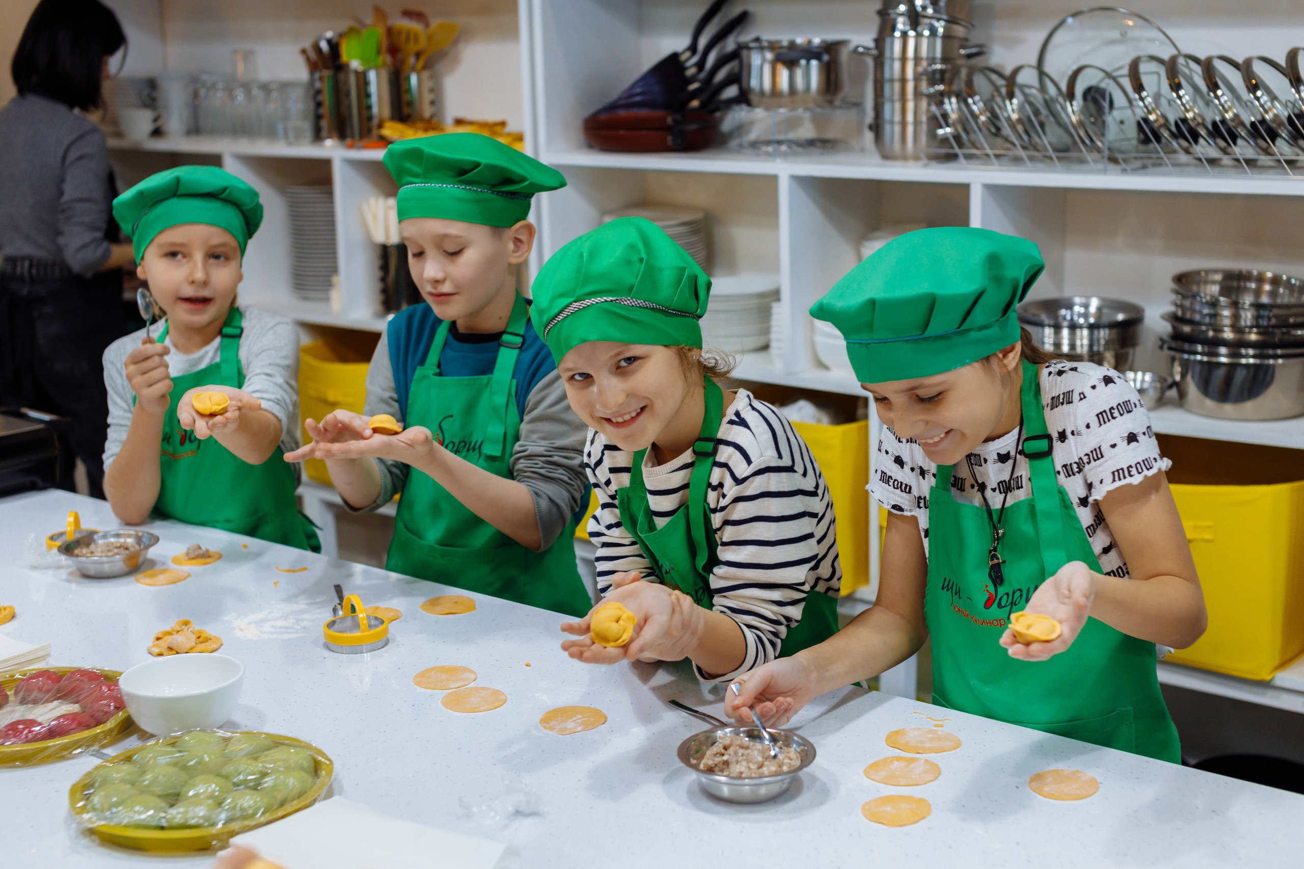 Внеклассное детское мероприятие. Фотограф, видеограф