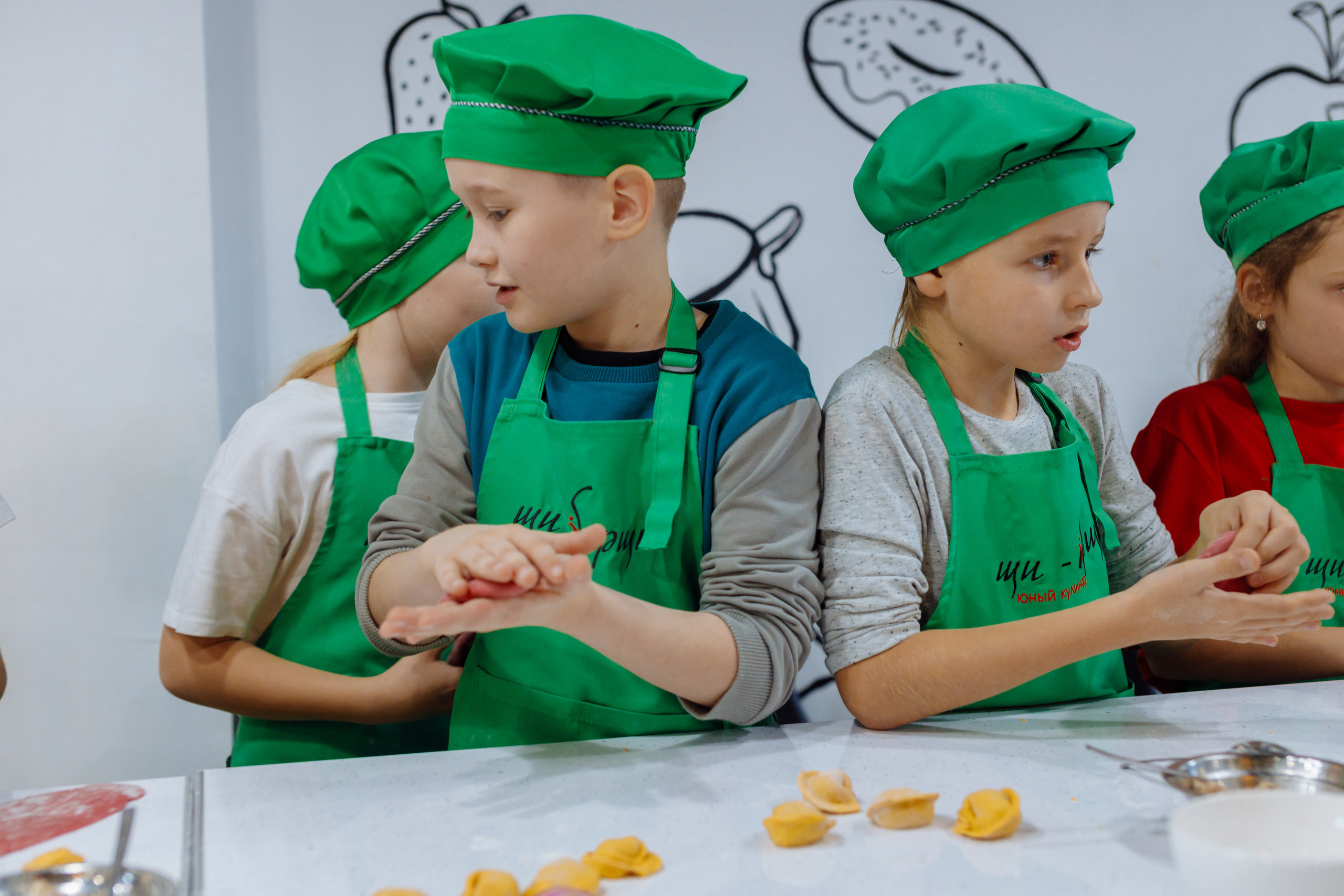 Внеклассное детское мероприятие. Фотограф, видеограф