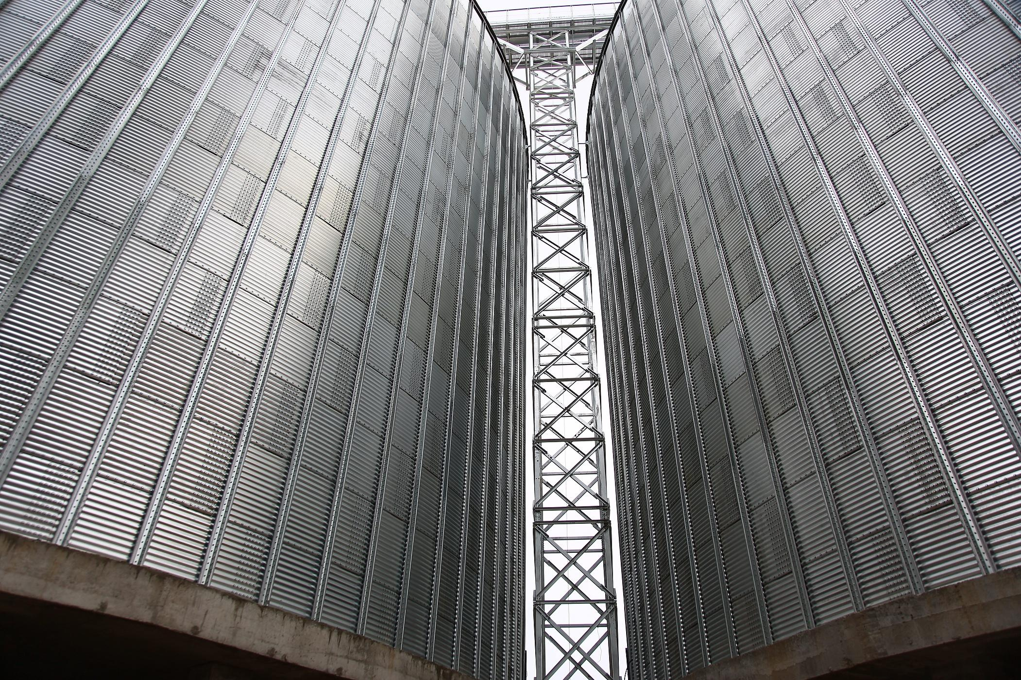 ROMAX изготовление конструкций и оборудования для зернохранилищ. Фотограф, видеограф