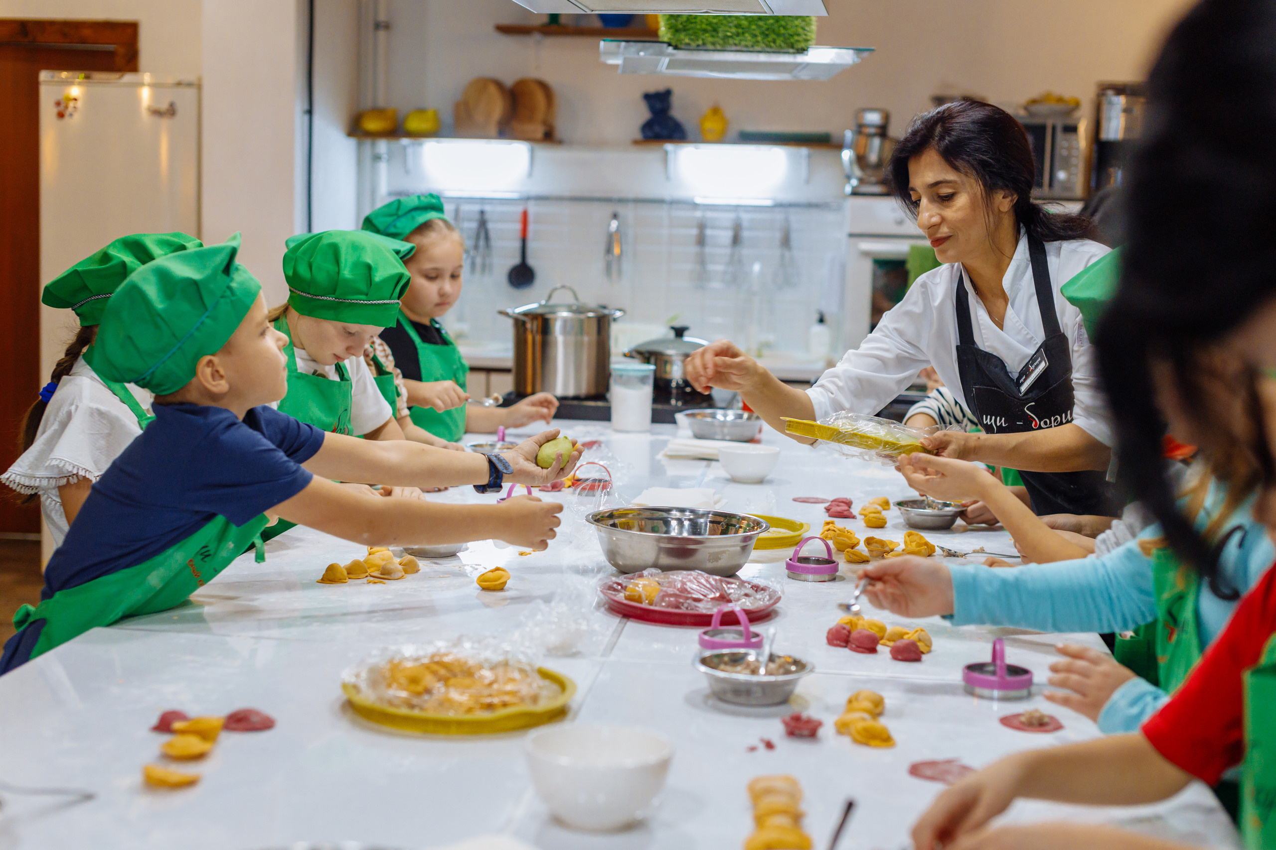 Внеклассное детское мероприятие. Фотограф, видеограф