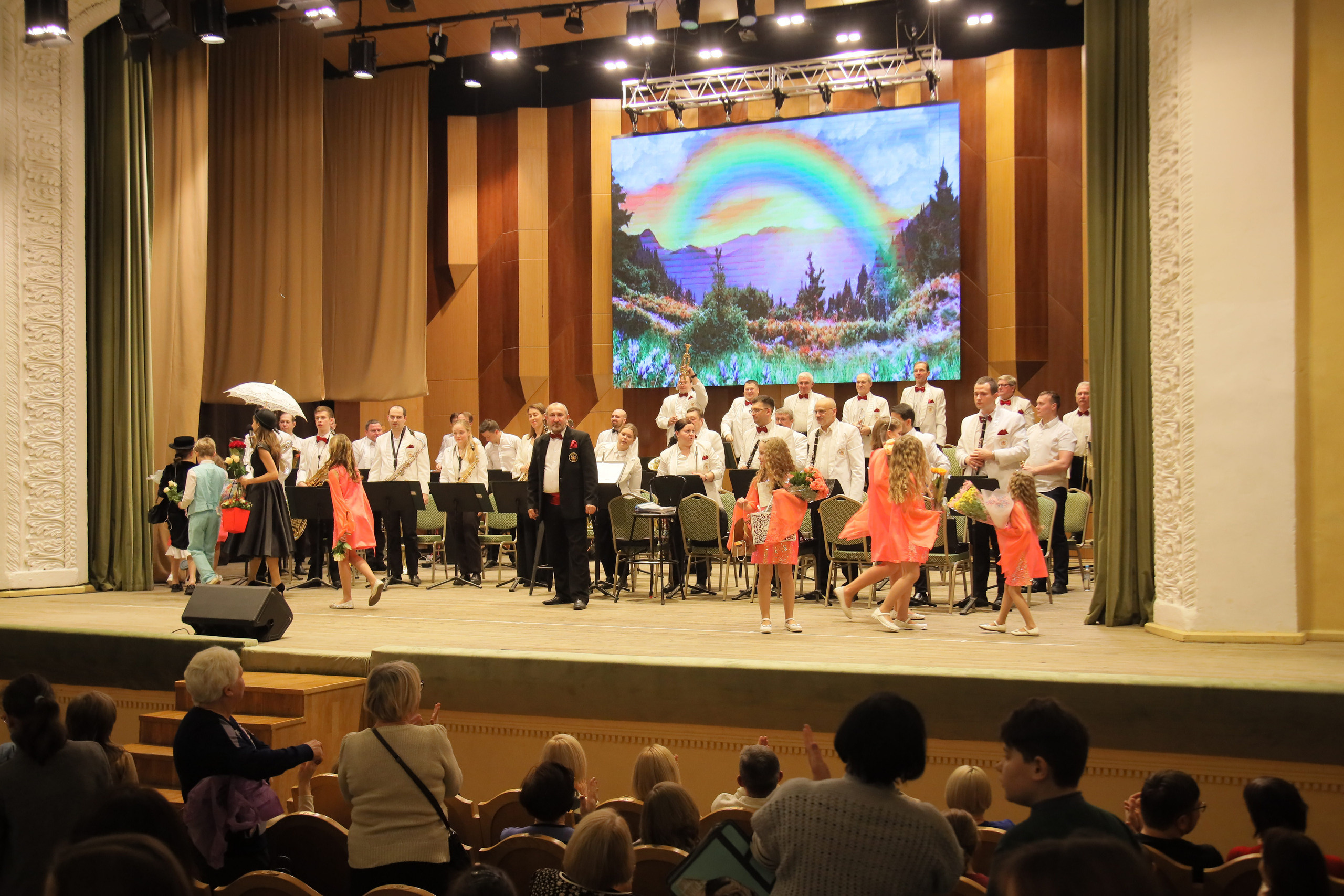 Отчётный концерт в филармонии. Фотограф, видеограф