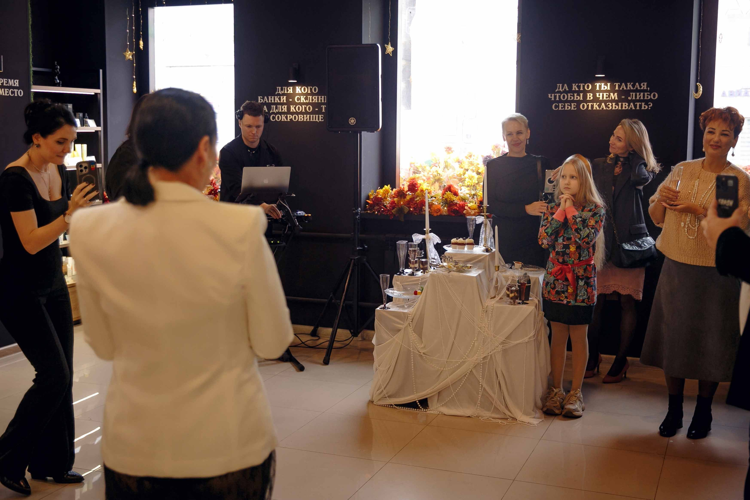 День Рождения магазина «Улитка». Ваш репортажный фотограф Артемий Антонов