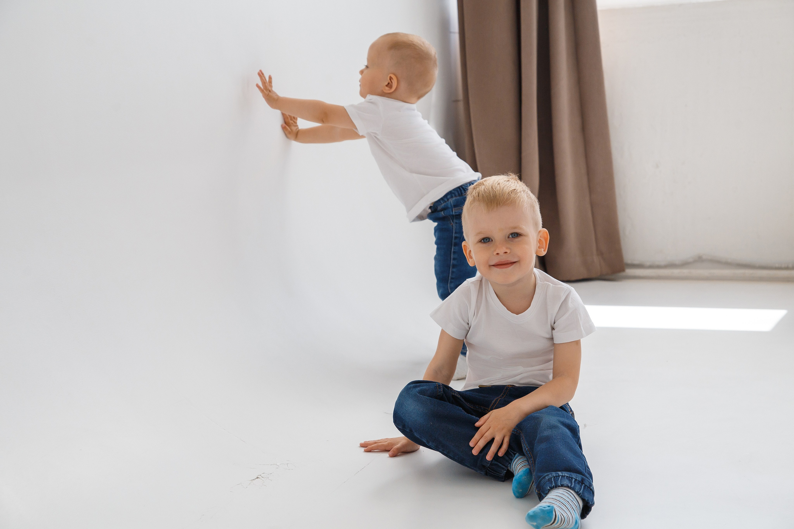 Даня и Лев с родителями. Событийный фотограф Максим Бескоровайновнов