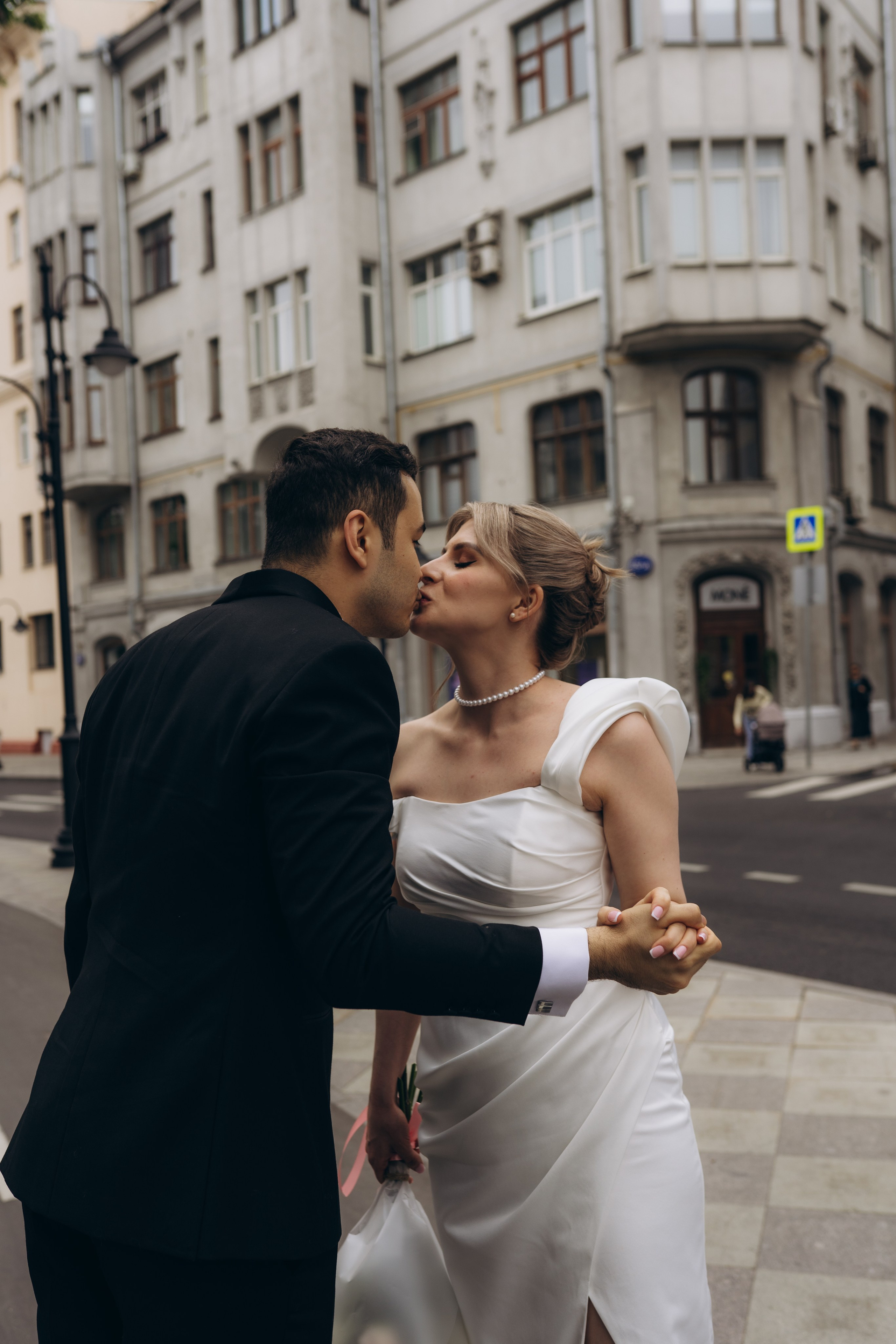 Свадебная фотопрогулка в Москве по центру. Свадебный фотограф в Москве Анна Полушина