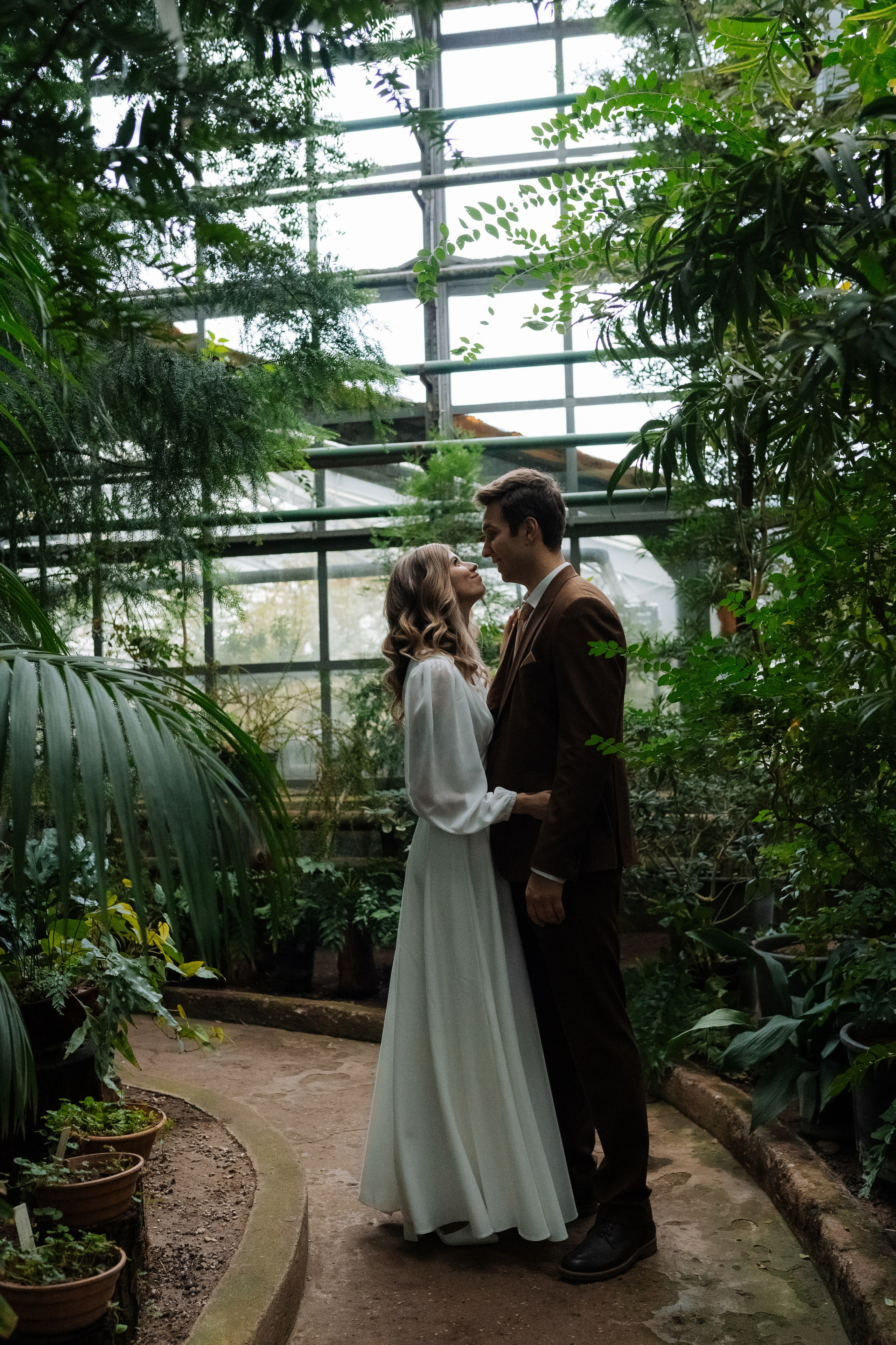 Свадебная фотосессия в оранжерее, Москва. Свадебный фотограф в Москве Анна Полушина