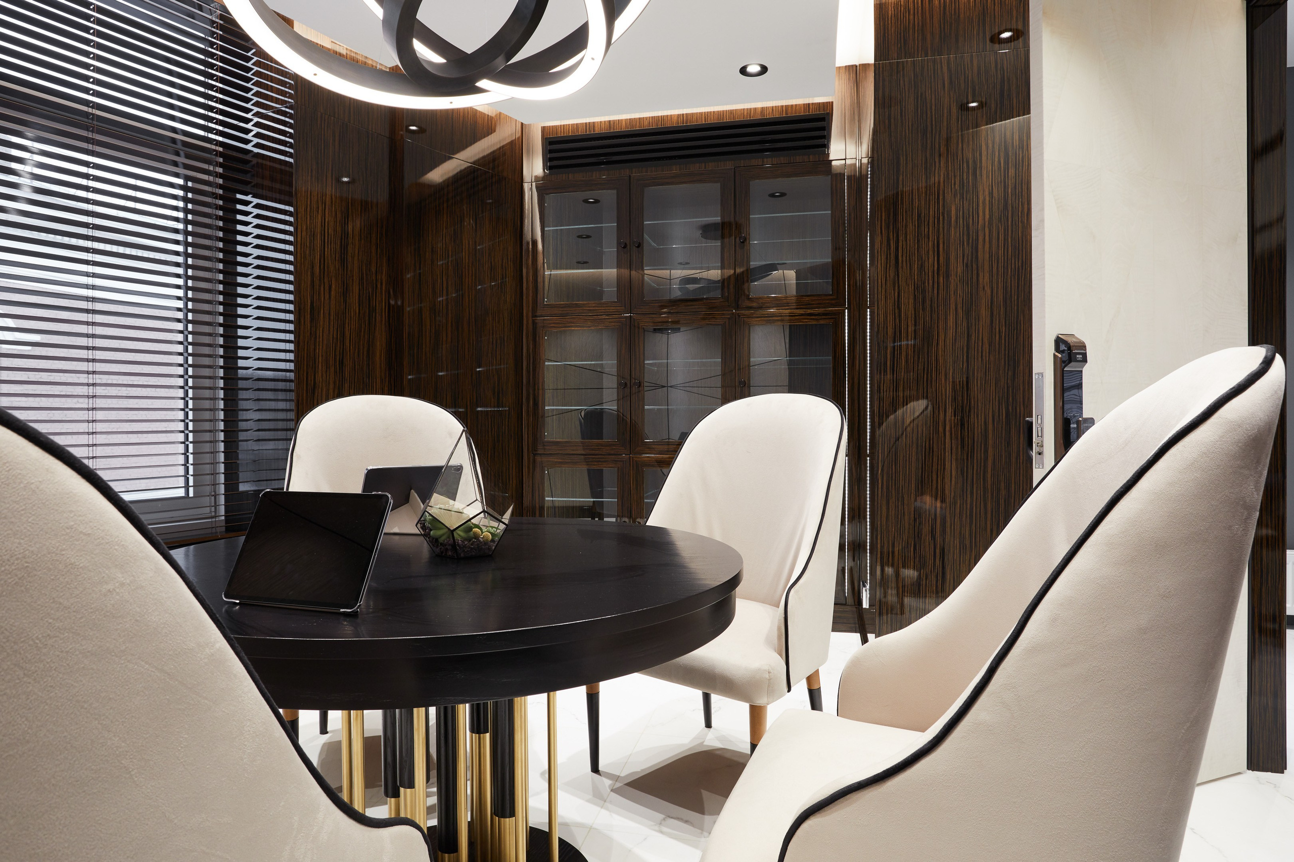 Modern style luxury office interior - photographer Andrey Dunin