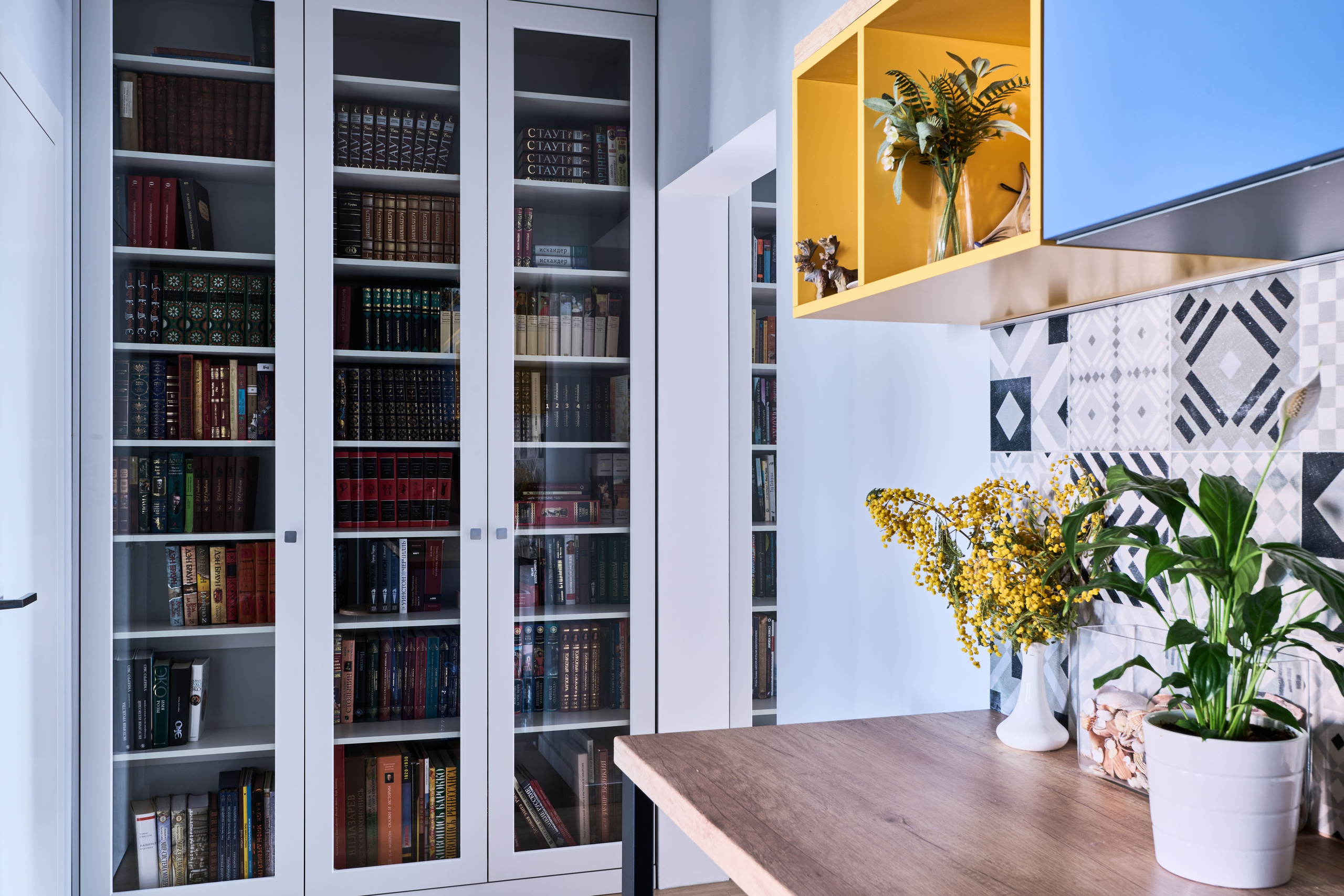 На улице Юных Ленинцев. Никита Хохловский фото и видео продакшн