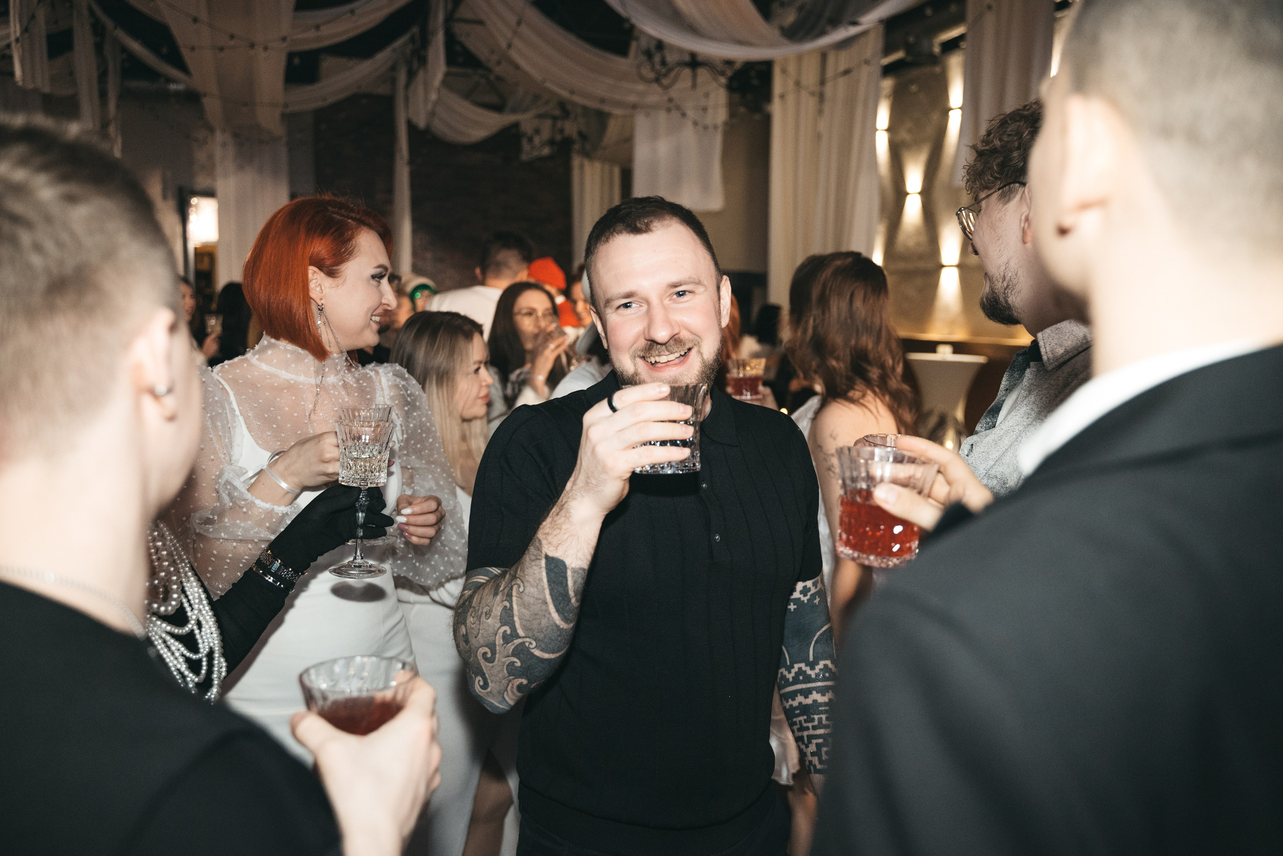 WhiteRoom Pre-wedding. Репортажный и свадебный фотограф в Сургуте