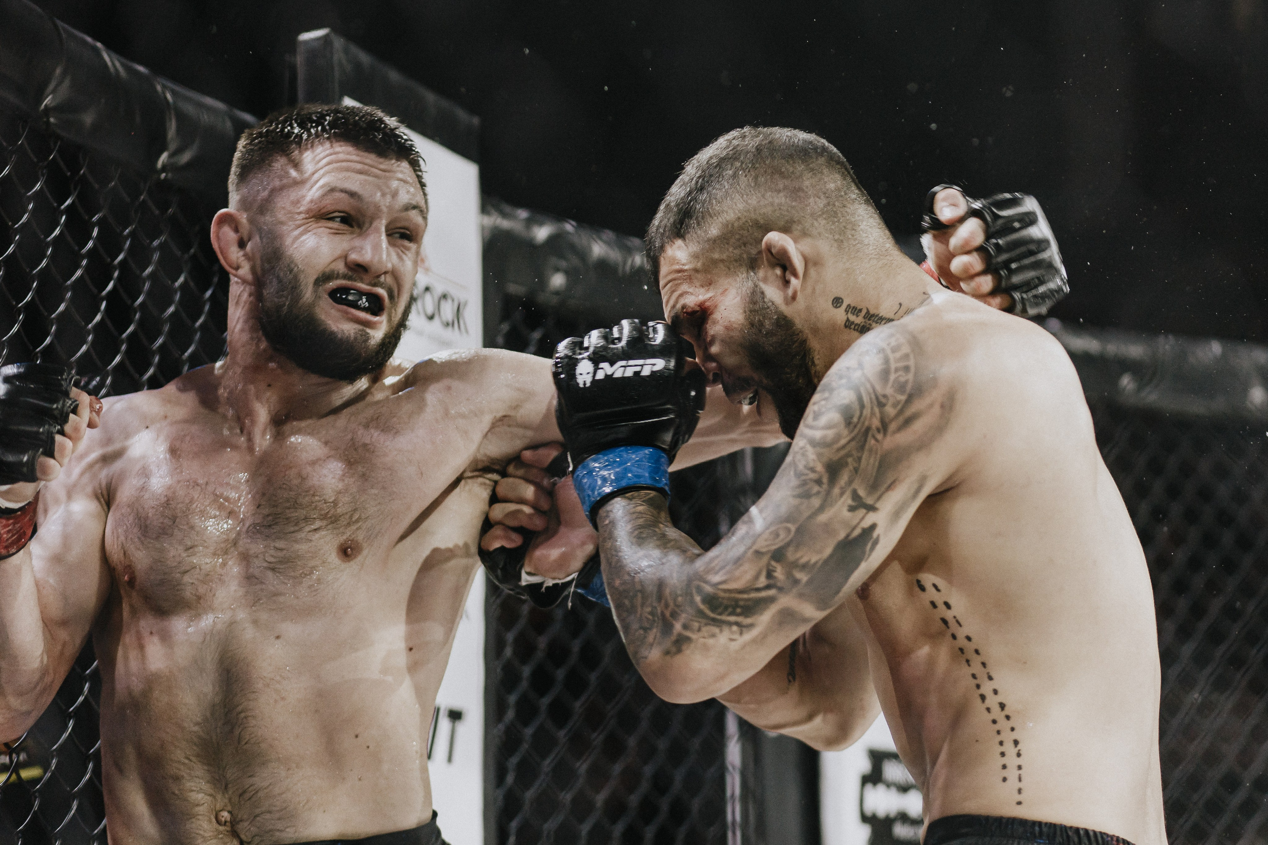 MFP246 МАКСИМ БУТОРИН VS МАРСИО БРЕНО. Фотограф Иркутск Антипин Сергей