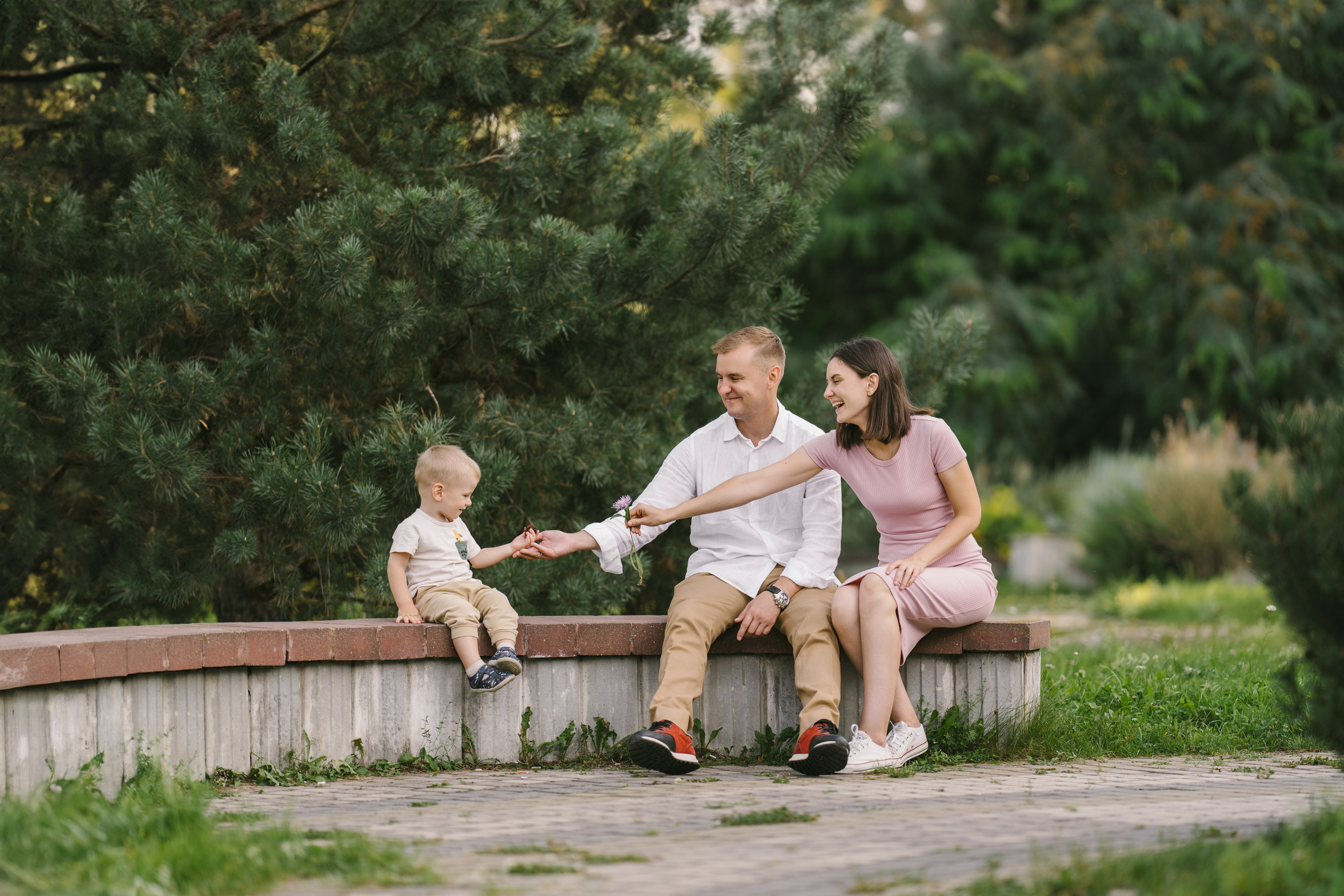 Семейная фотосессия в парке. Детский, семейный и ньюборн фотограф в Москве Юлия Шуарт