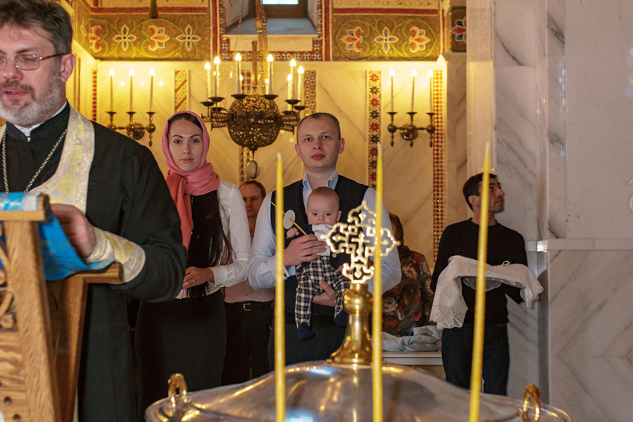 Крещение в храме Покрова Пресвятой Богородицы в Ясенево, Москва