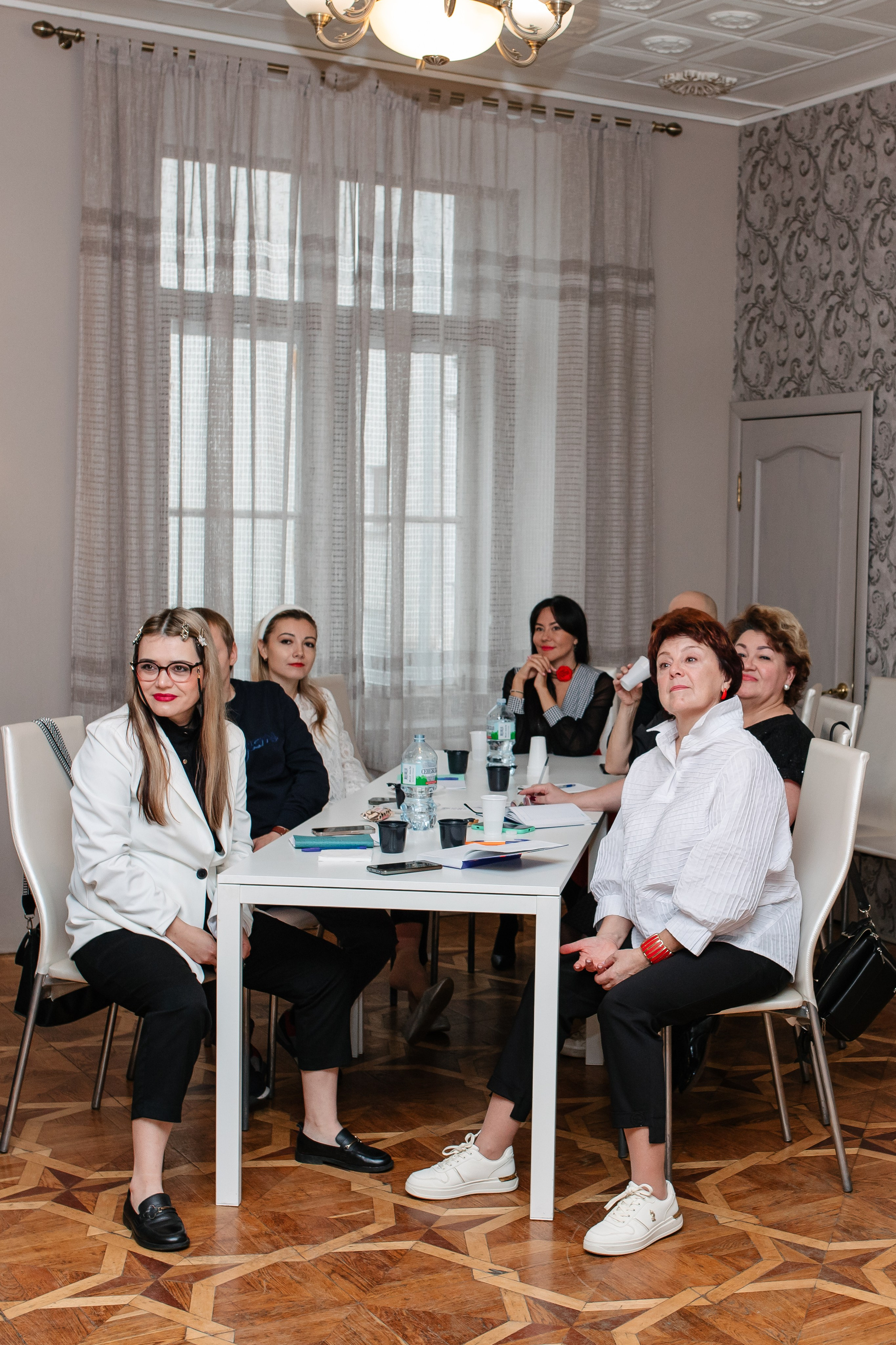 Мастер-класс для банкетных ведущих. Октябрь 2024. Фотограф Пермь. Свадьбы. Семья и дети, школа, д. сад. Фотокниги