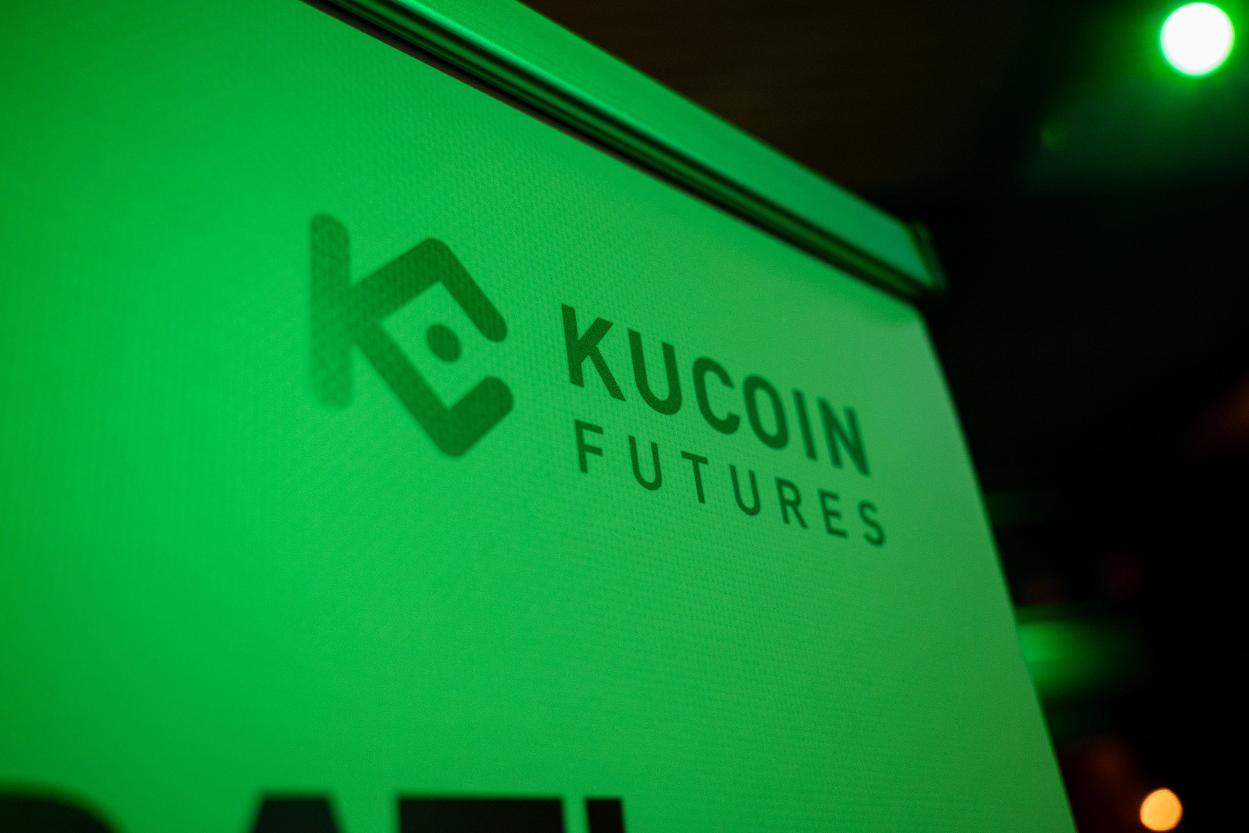 Конференция от криптобиржи KuCoin. Фотограф мероприятий в Москве