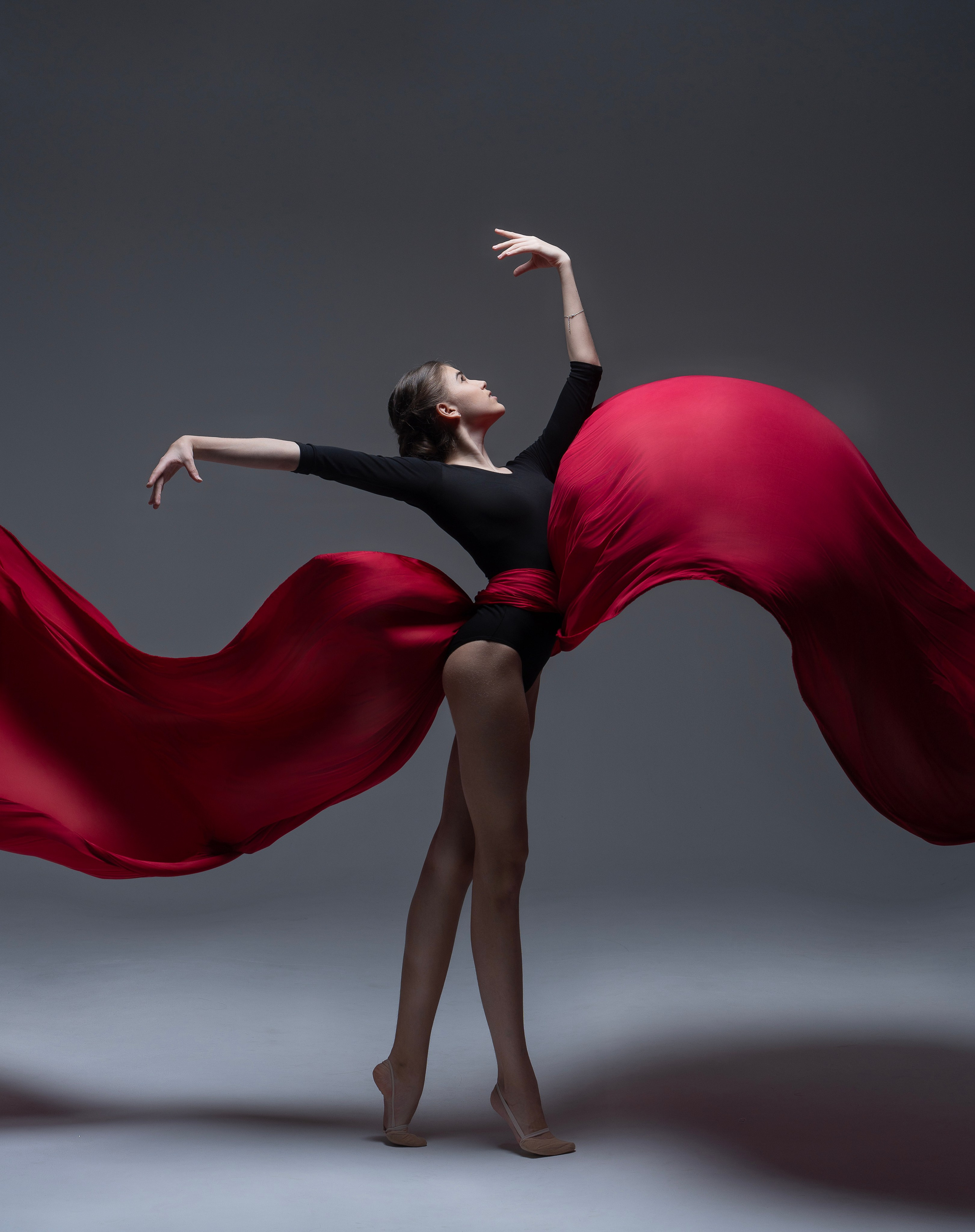 Фотопроект с тканью. Профессиональный фотограф в Москве Марина Григорьева