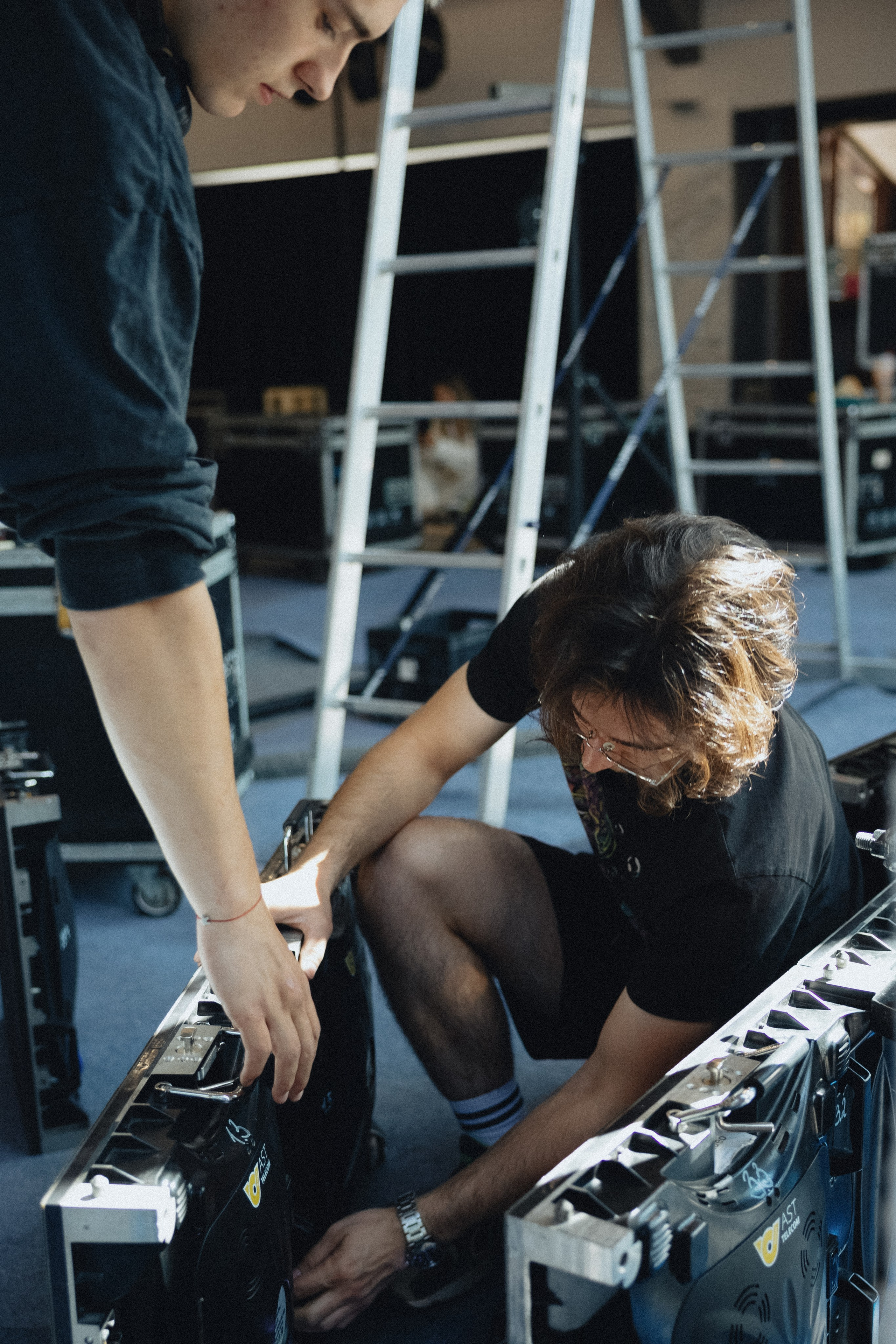 Бэки монтаж