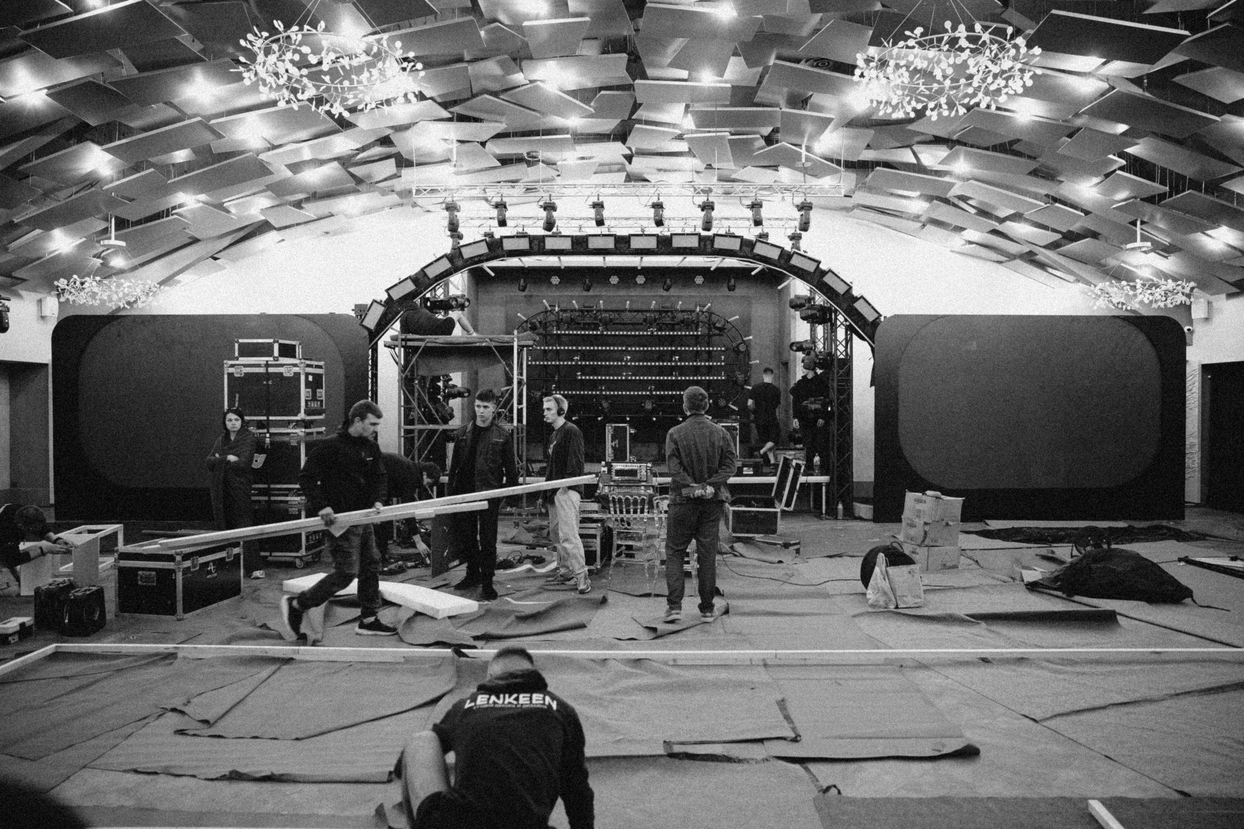 Бэки монтаж