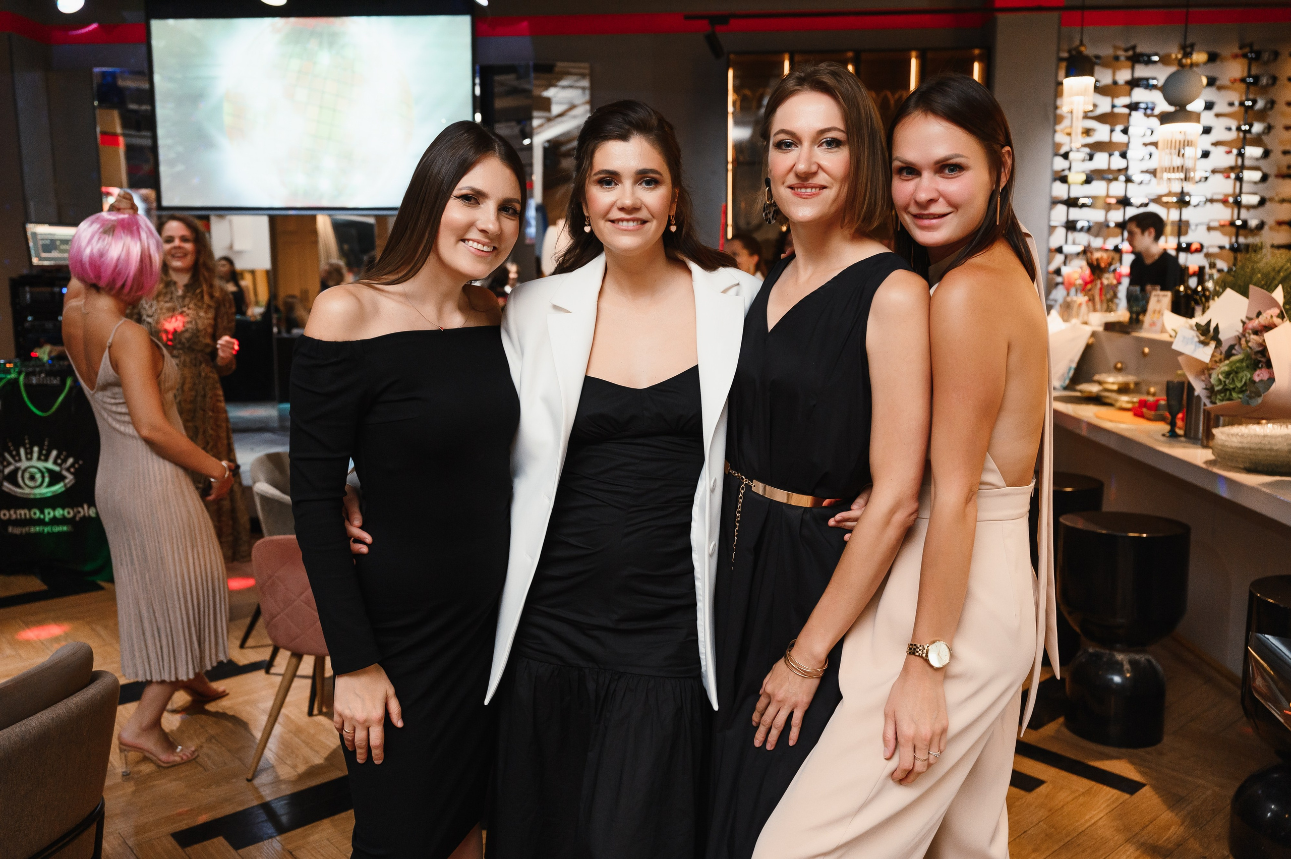 День рождения в формате выступления. Wedding and family photographer USA