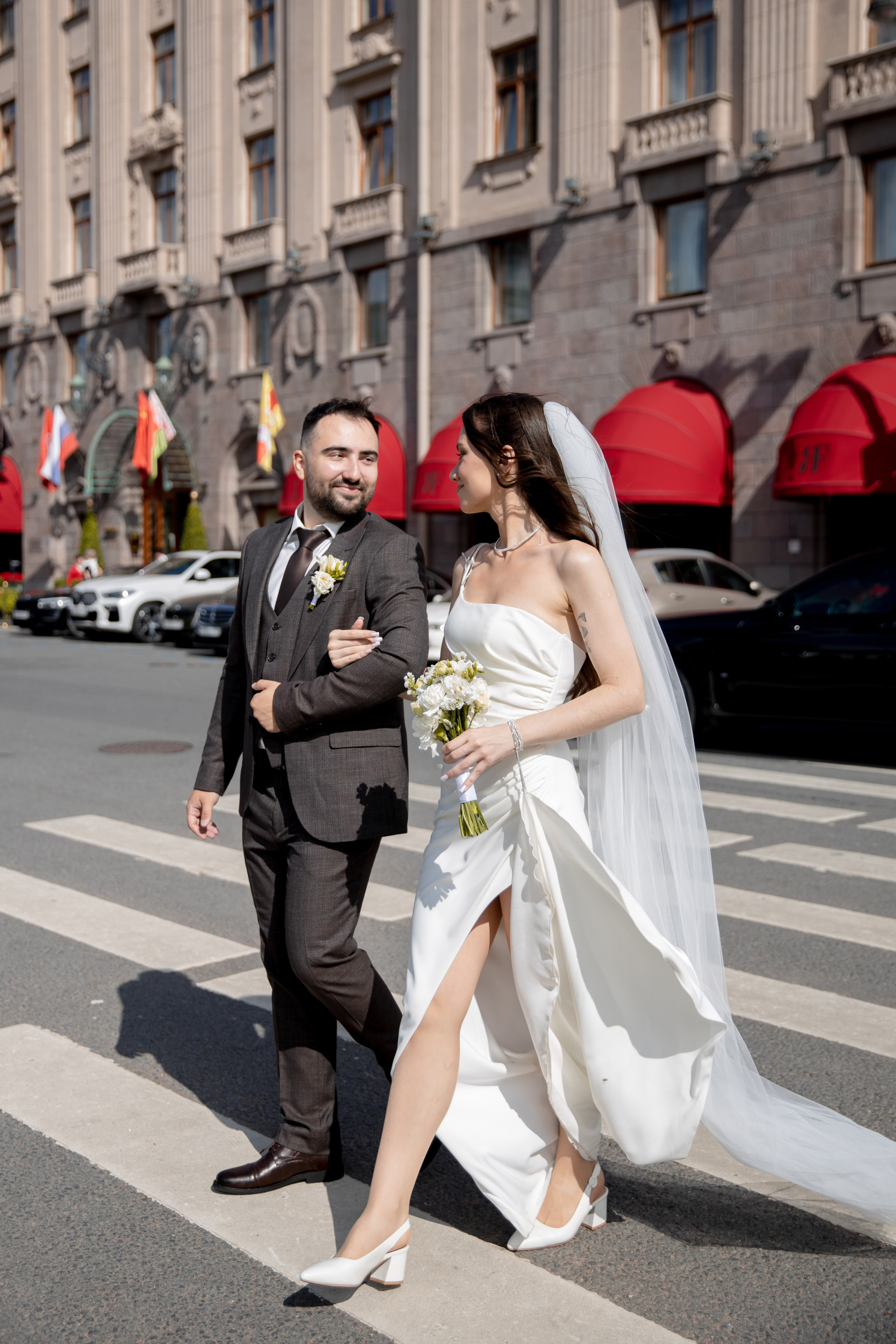 Анна и Александр / Прогулка + ЗАГС. Свадебный и семейный фотограф в Москве Диана Левченко