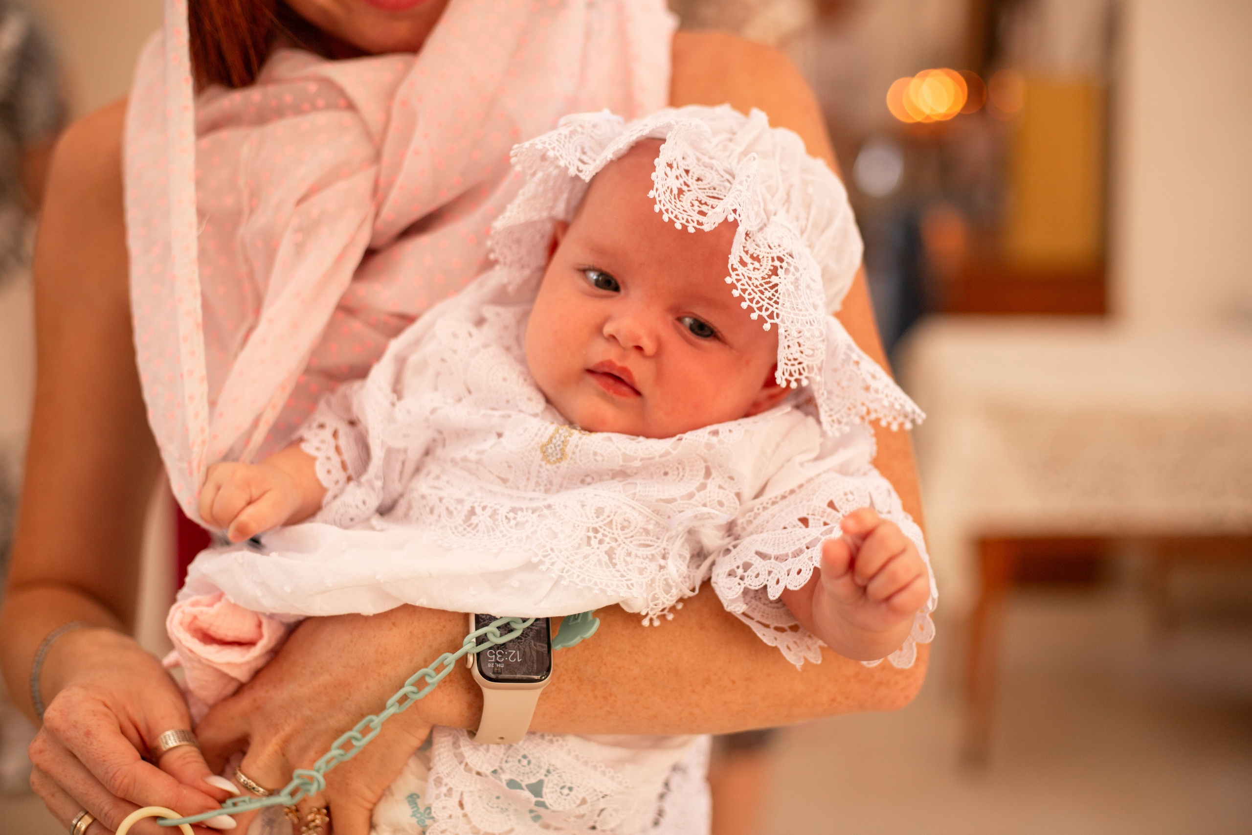 Крещение в храме апостола Симона Кананита в поселке Лоо. Семейный фотограф в Сочи, Лоо, Дагомысе, Вардане Кучумова Олеся
