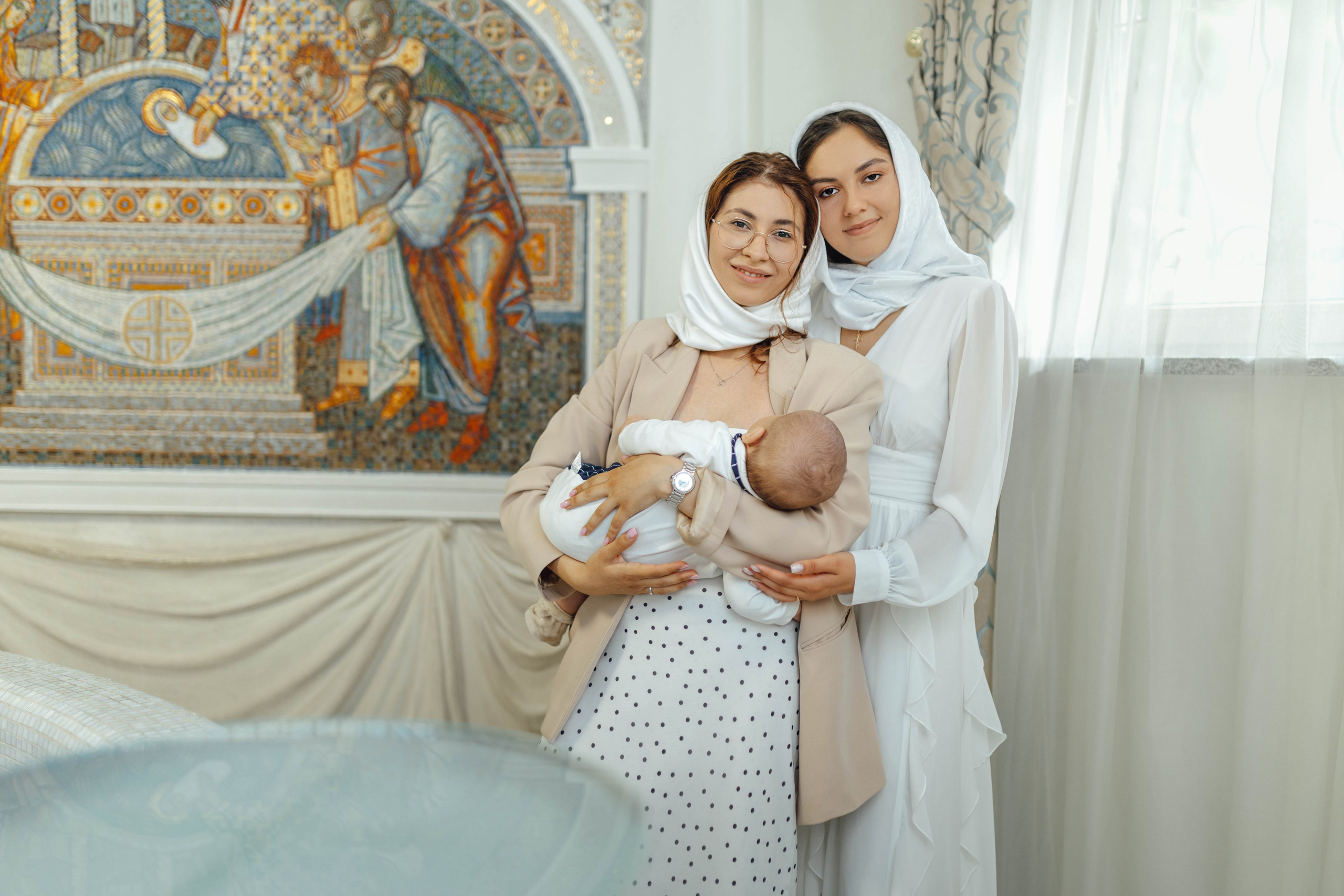 Крещение Павла, храм Святой Троицы, июль 2026. Свадебный и семейный фотограф Минск, Вера Климович