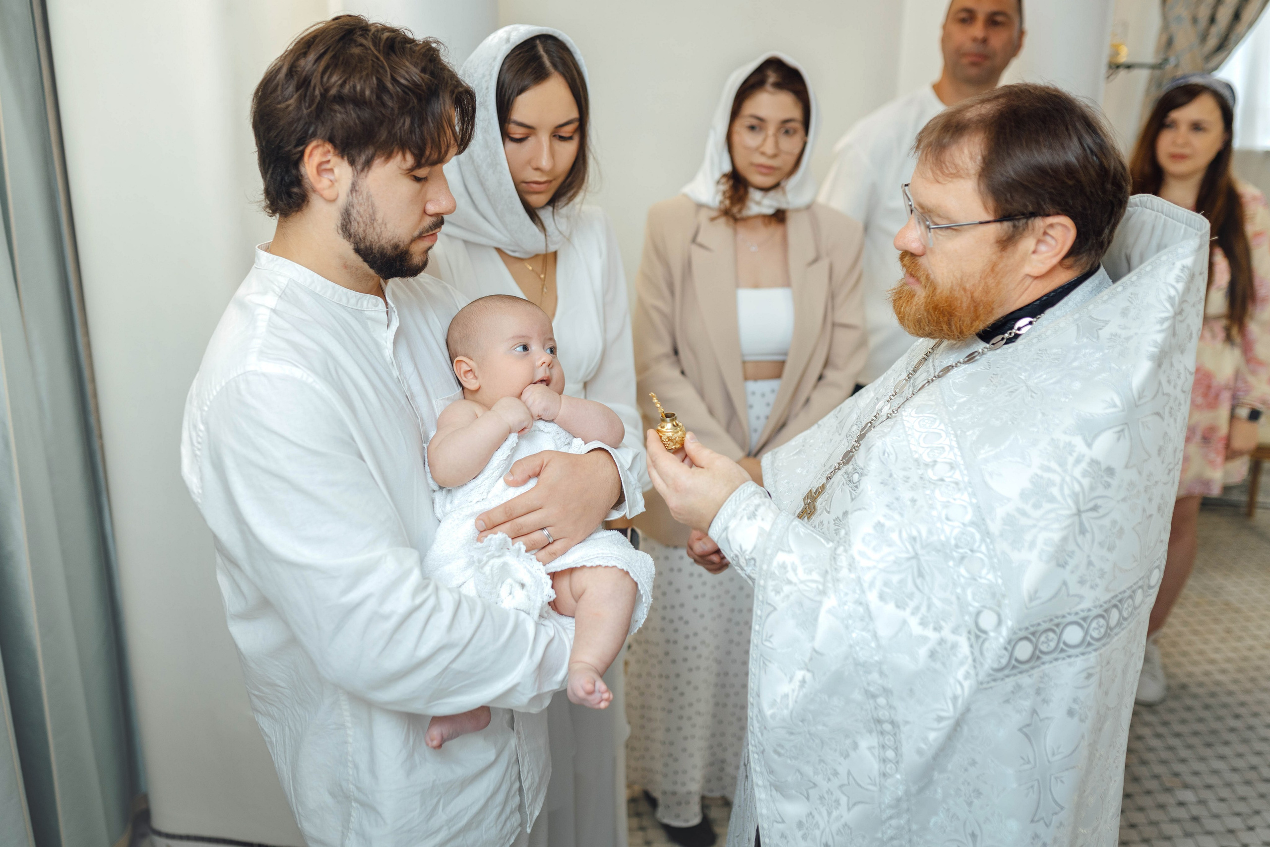 Крещение Павла, храм Святой Троицы, июль 2026. Свадебный и семейный фотограф Минск, Вера Климович