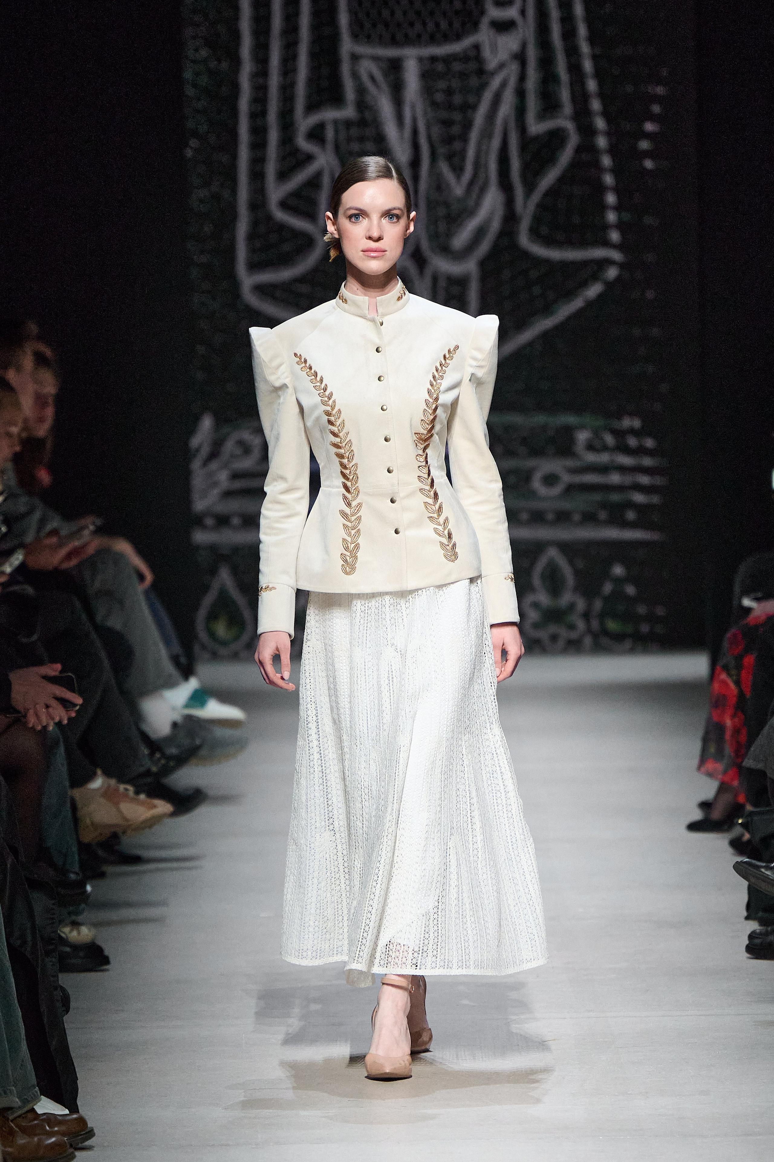 ЕЛЕЦКИЕ КРУЖЕВА. Московская неделя моды. 2025. Дима Бабушкин. Фотограф. Подиум. Репортаж. Творчество. Дорого