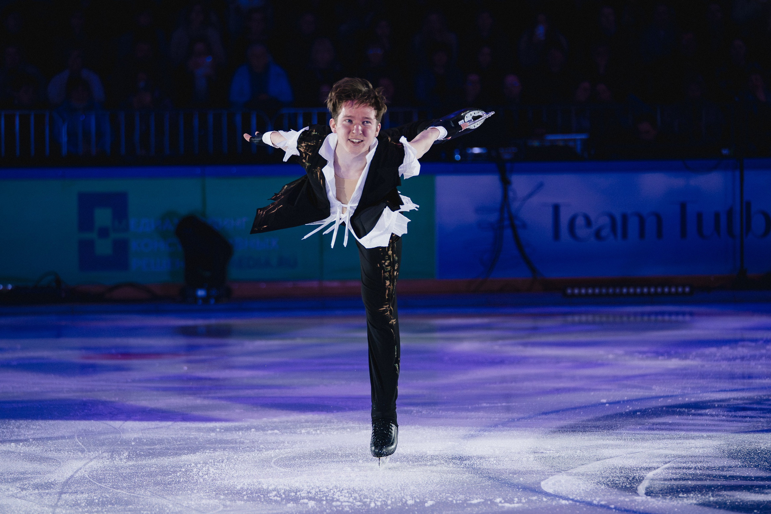 Шоу Этери Тутберидзе в Новосибирске. Воробьева Ксения — Спортивный и танцевальный фотограф Новосибирск