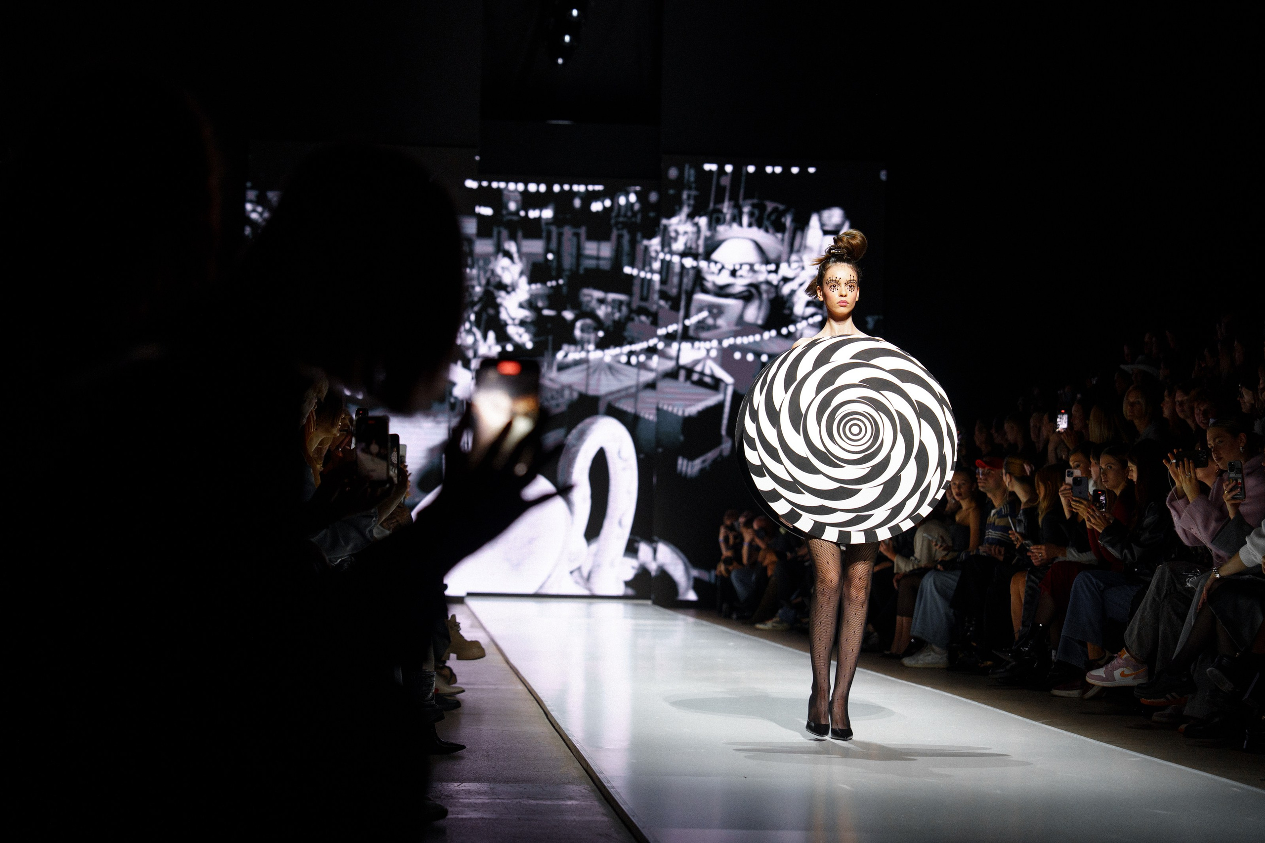 Moscow Fashion Week 2024 осень. Фотограф Николай Прокофьев модельные тесты в Москве