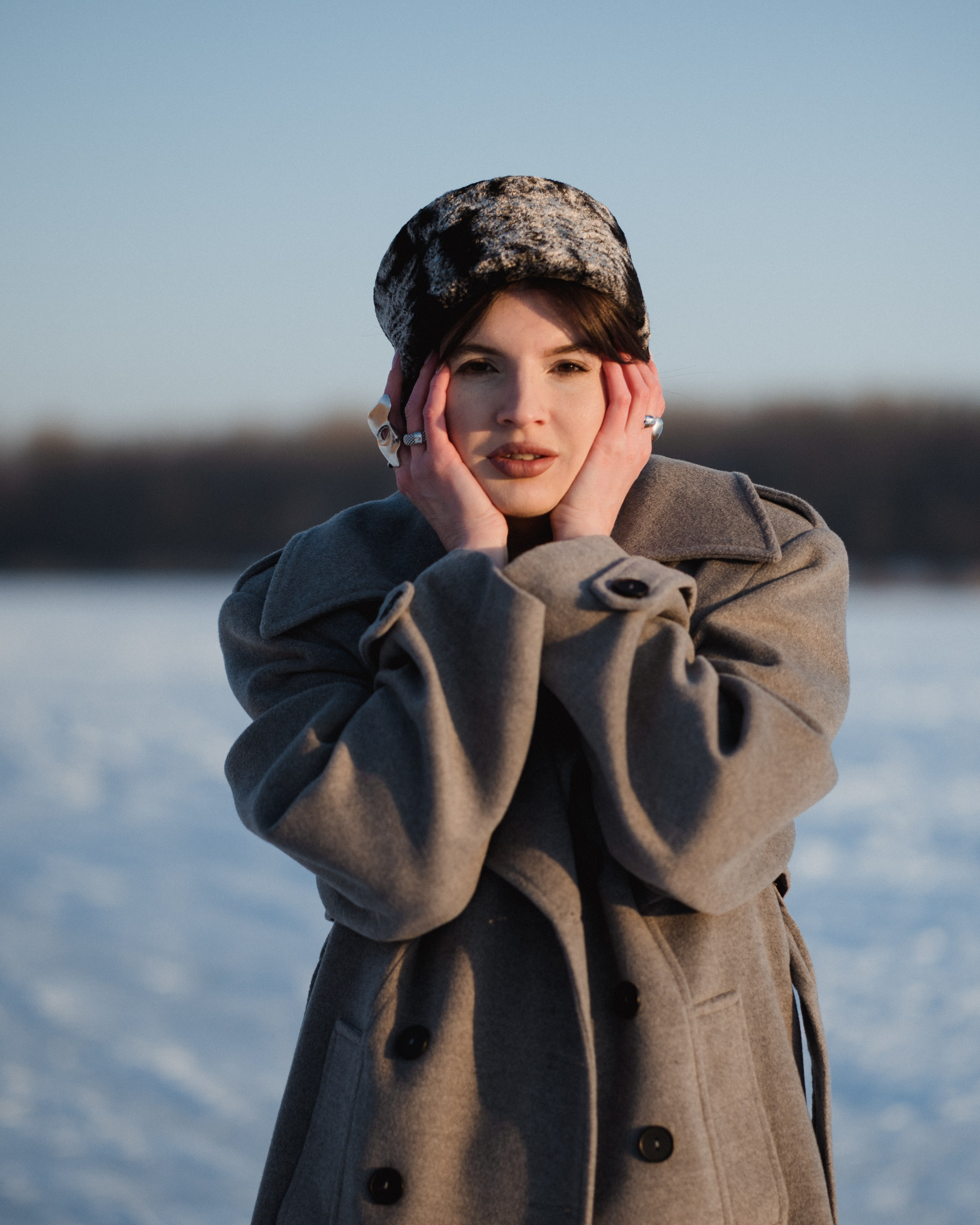 Фотосъёмка с цветком на льду на Ростовском море
