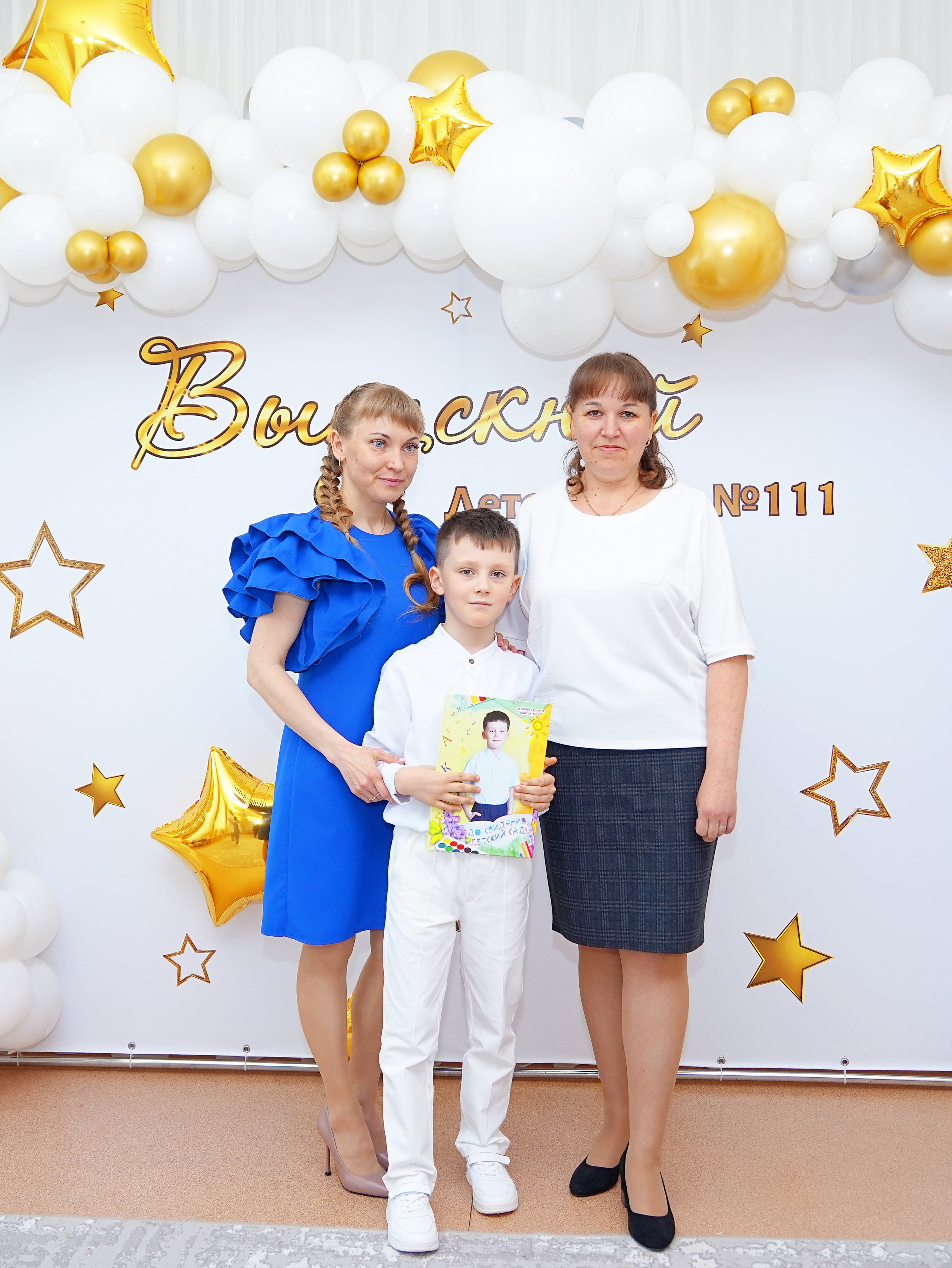 Фотосъемка видеосъёмка фотограф видеооператор новогодних утренников  в. Фотограф, видеооператор Нина Коршунова