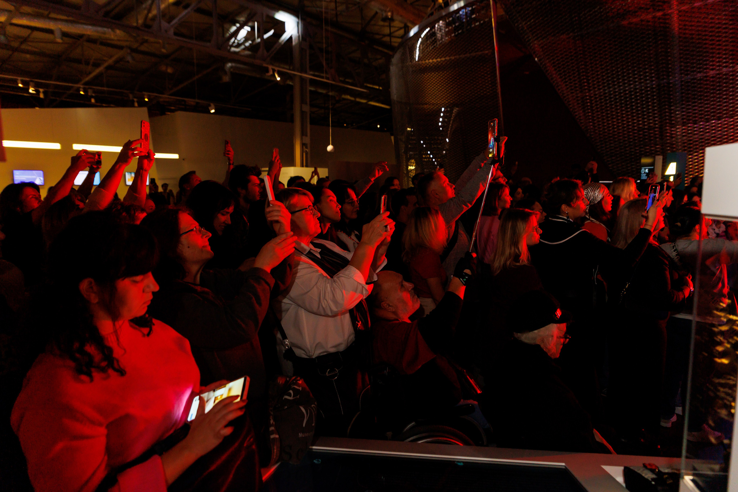 Мероприятия посвященные открытию выставки Иосиф Бродский — Место не хуже любого. Фотограф Иван Недорез