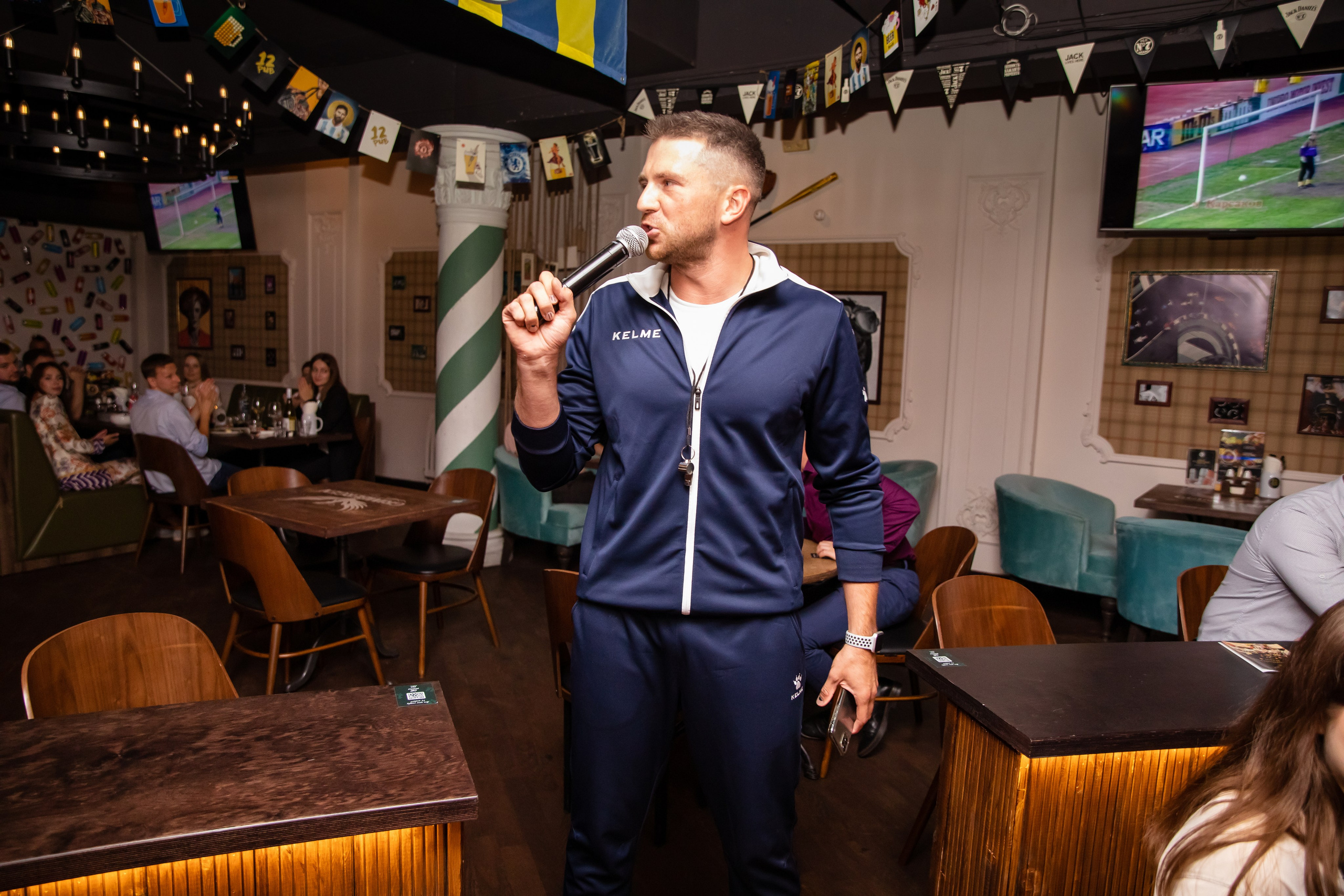 Паб 12. Репортажный фотограф Минск ❘ Костецкий Илья ❘ Беларусь