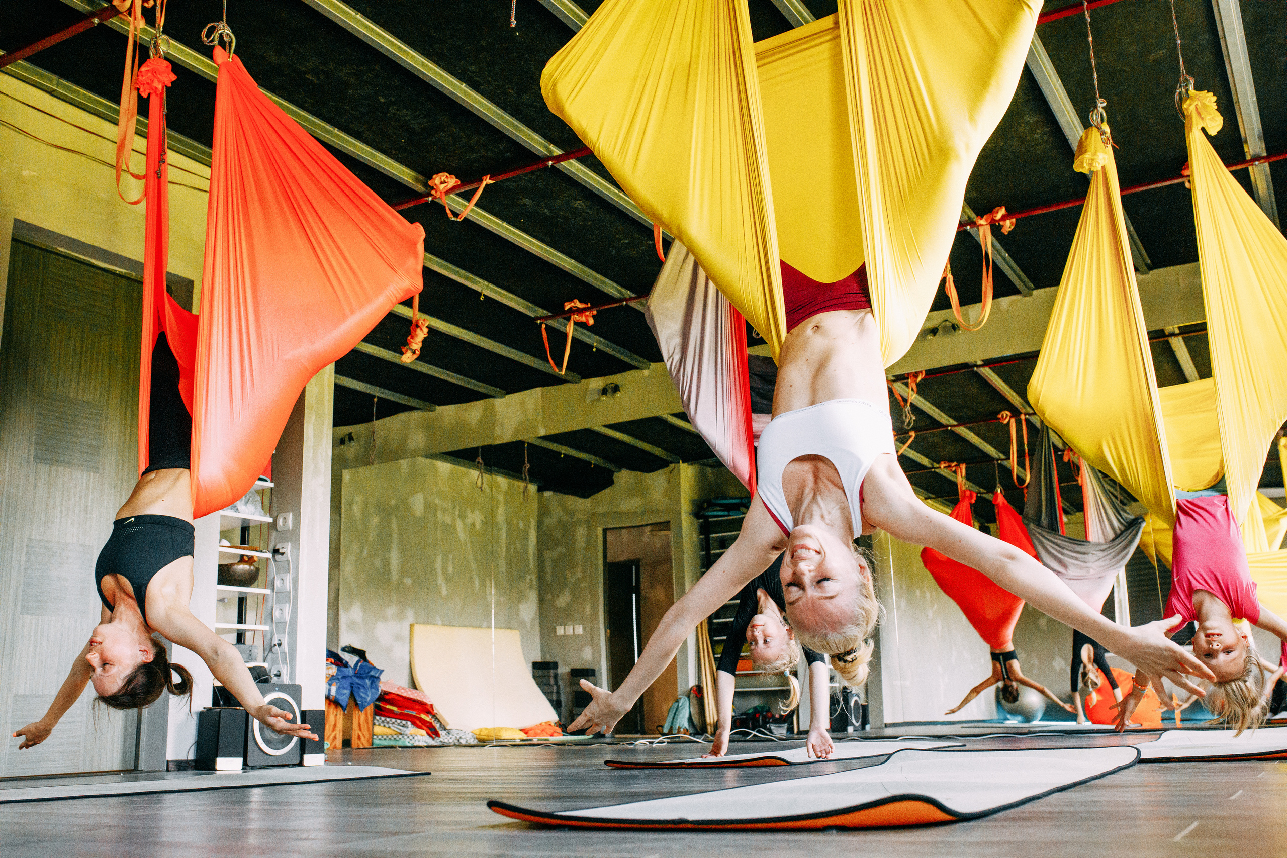 Чудесная Лана и ее работа). Фотограф г. Зубцов Елена Соколова