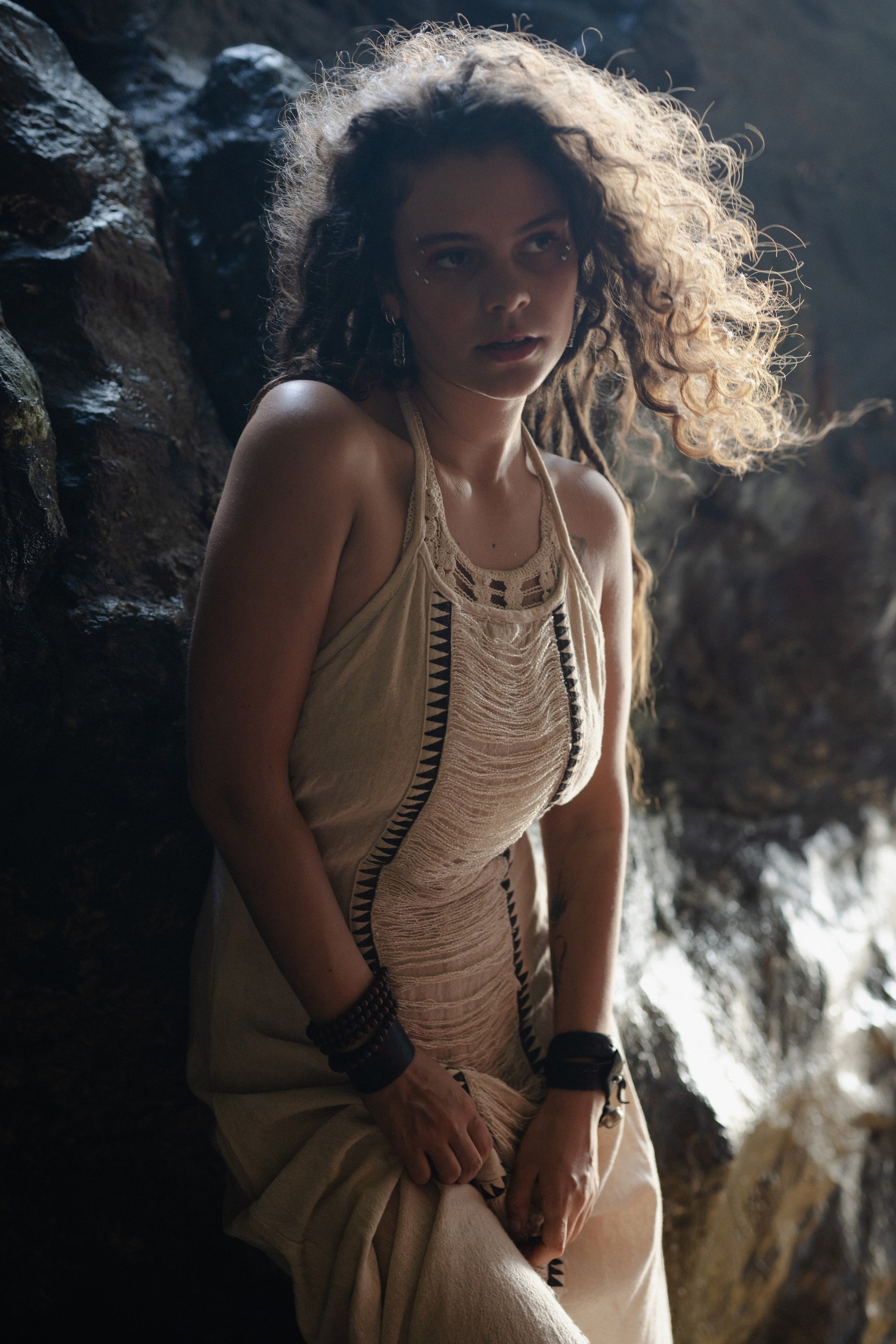 Ксения и море. Фотограф Аля Овчарова