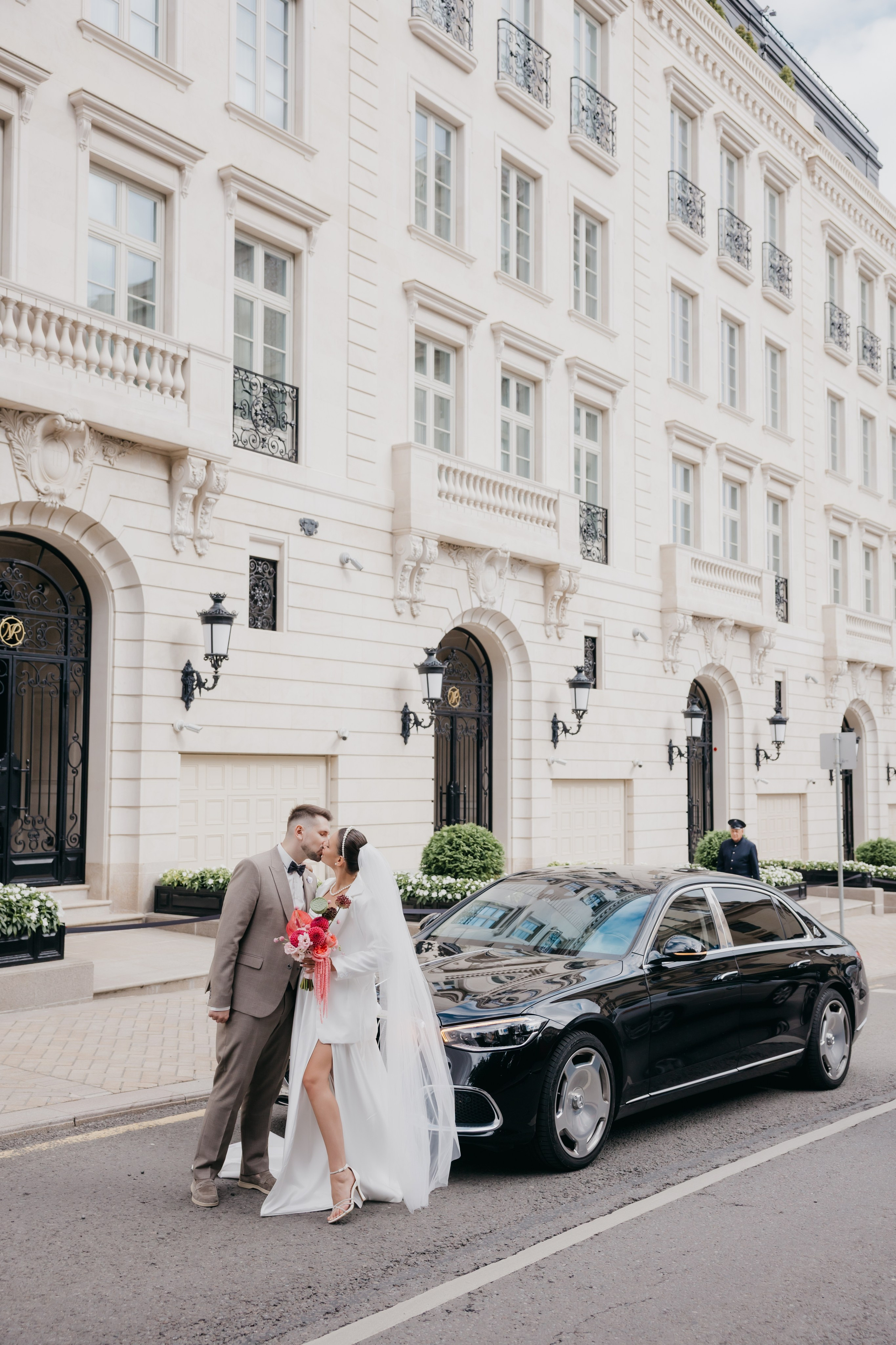 Свадебная фотосессия в отеле Soluxe Hotel Moscow. Свадебный фотограф в Москве Екатерина Гусева