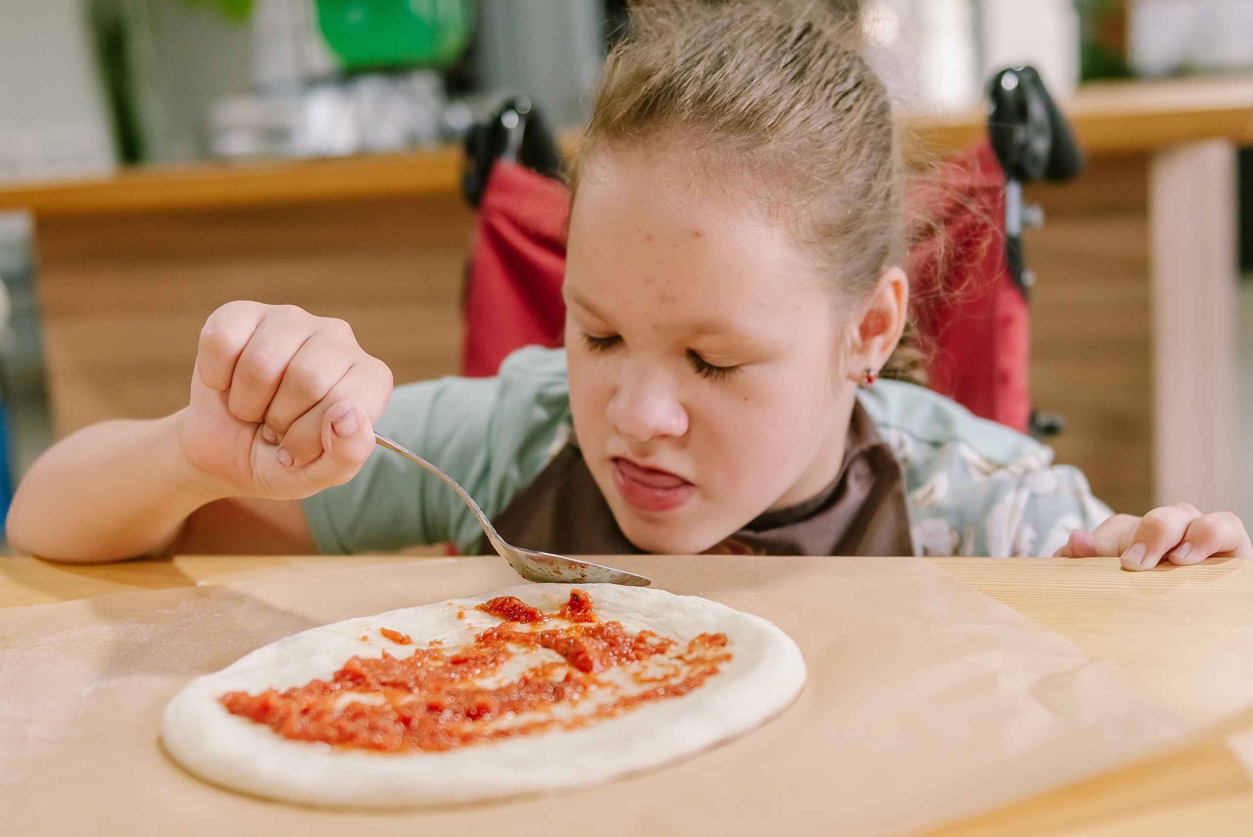 Инклюзивная кухня добра в Артишок 30. 07.35. Детский фотограф, семейный фотограф и репортажи в Кемерово