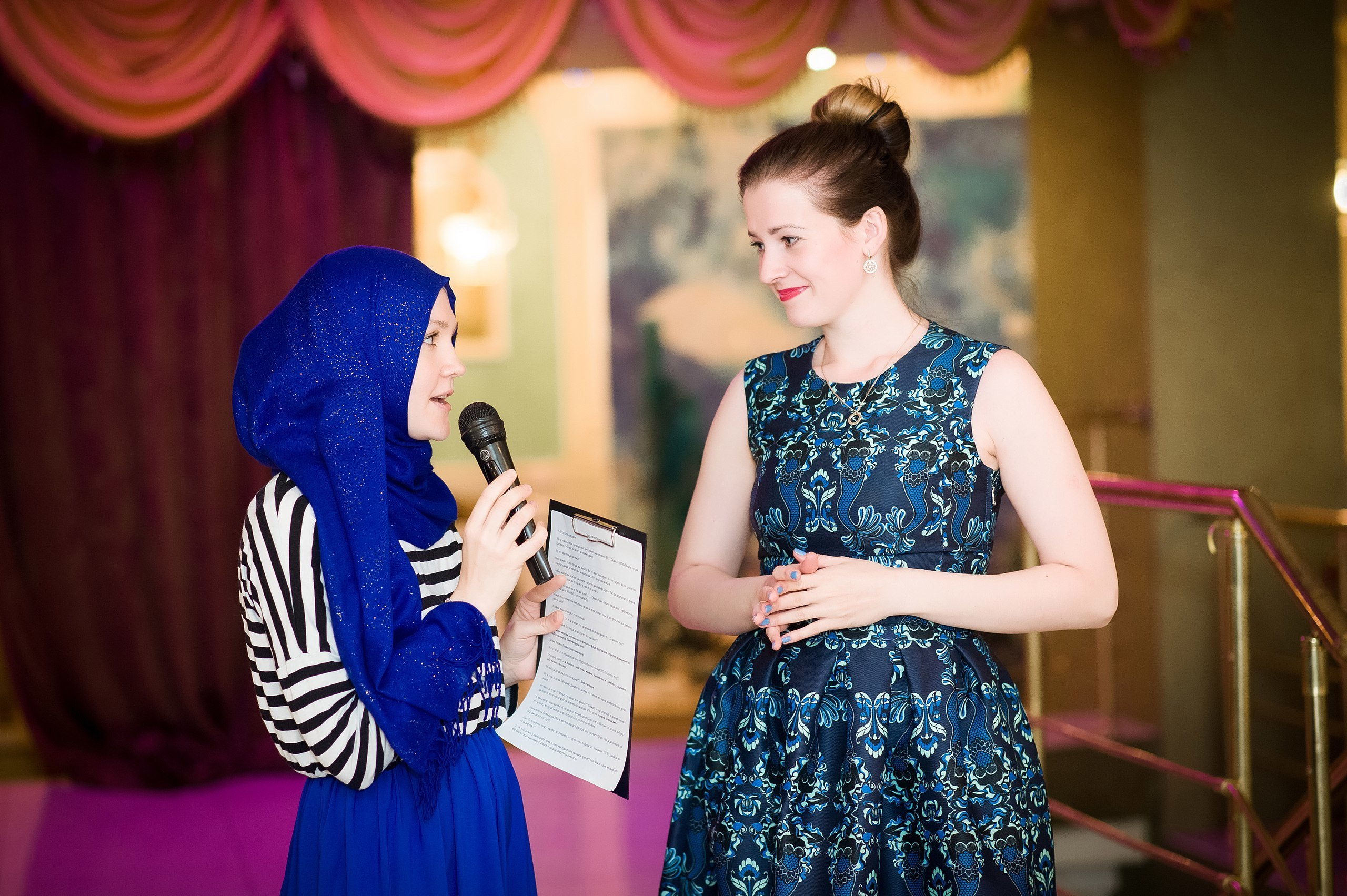 Корпоратив. Завтрак в платьях