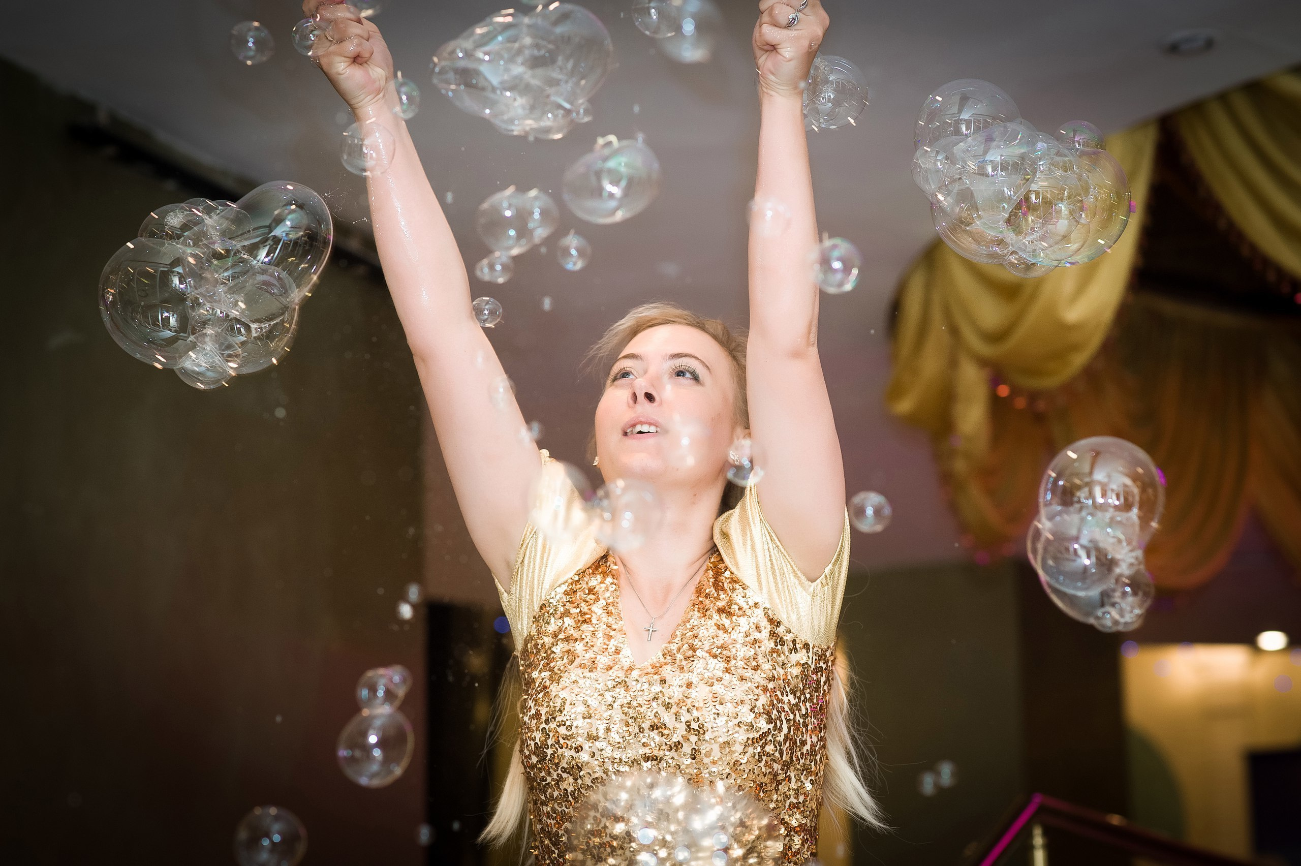 Корпоратив. Завтрак в платьях