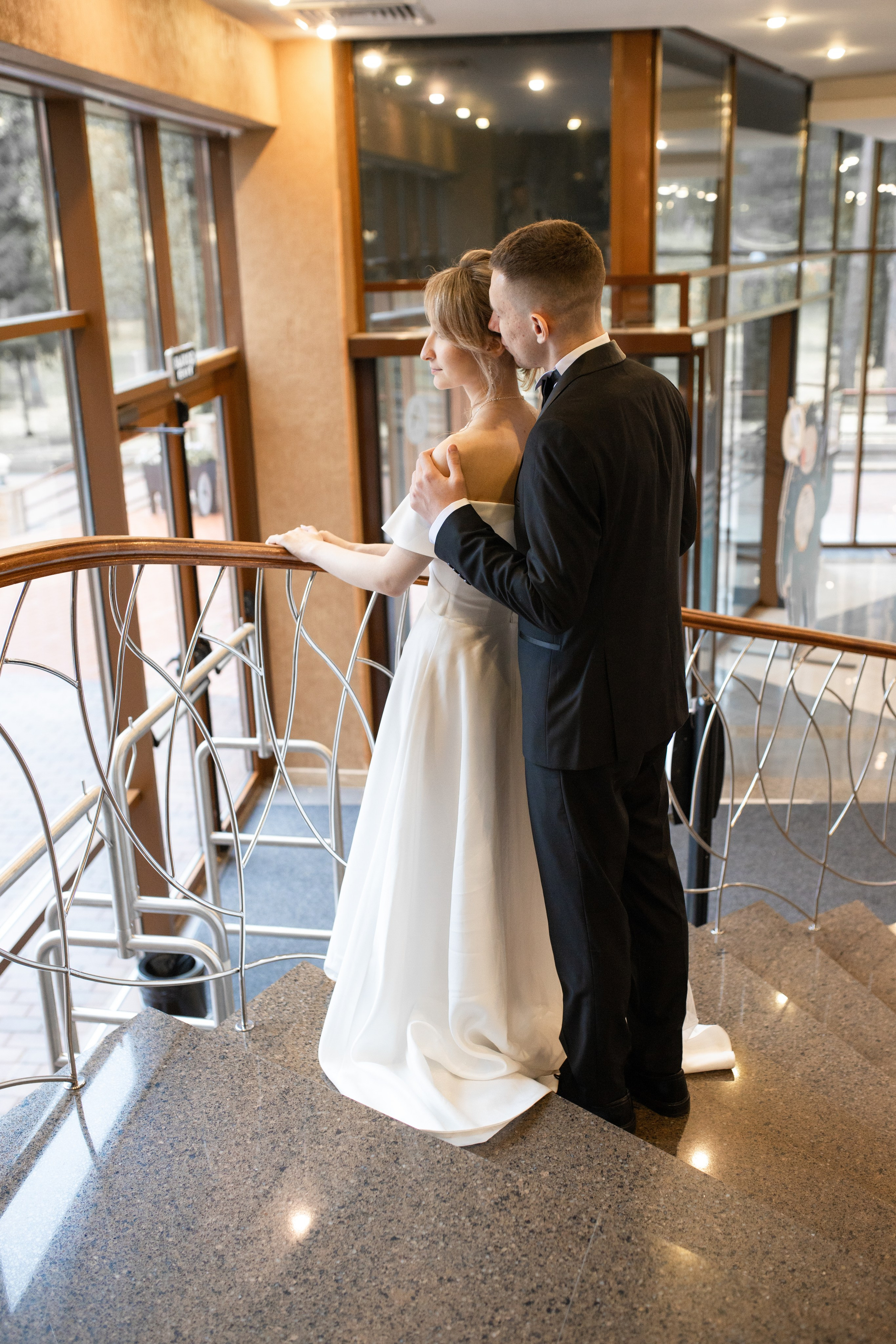 Свадебная фотосессия в отеле Ареал. Фотограф в Железнодорожном и Балашихе