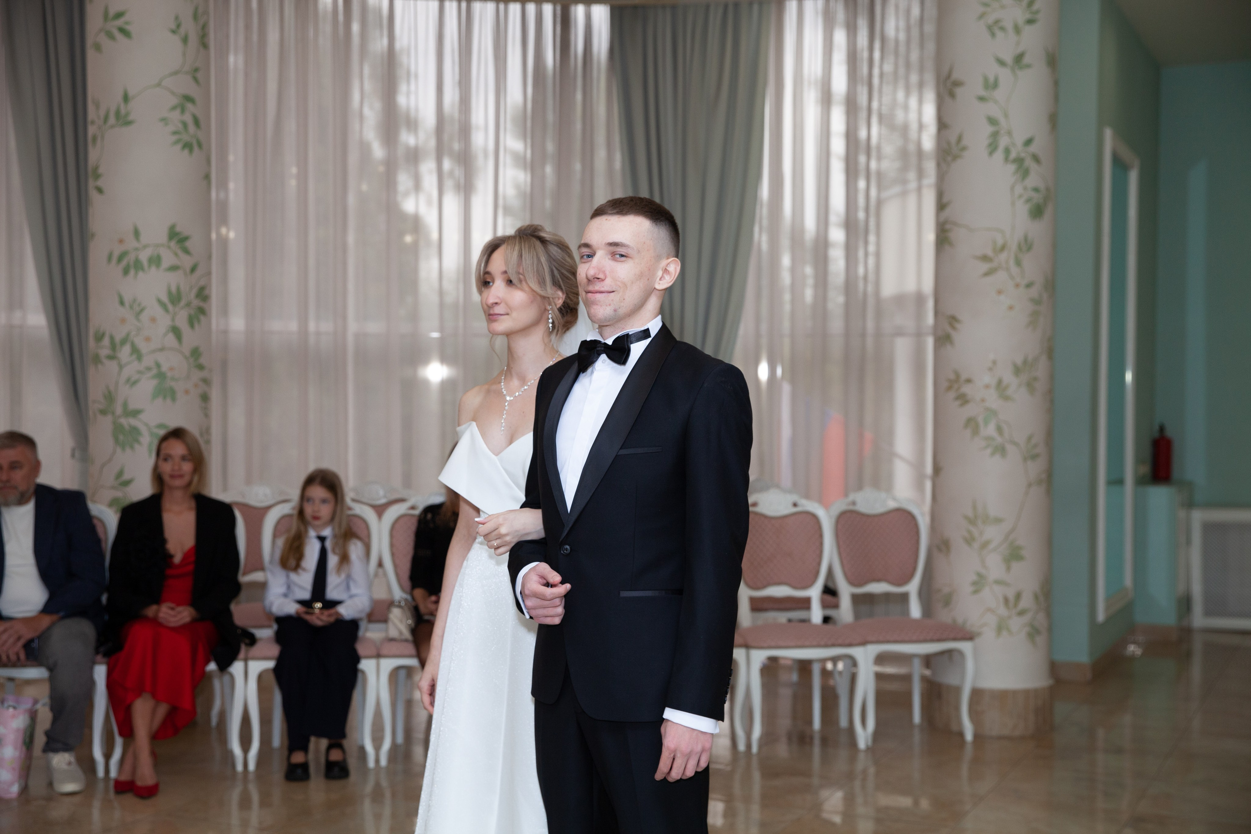 Свадебная фотосессия в отеле Ареал. Фотограф в Железнодорожном и Балашихе