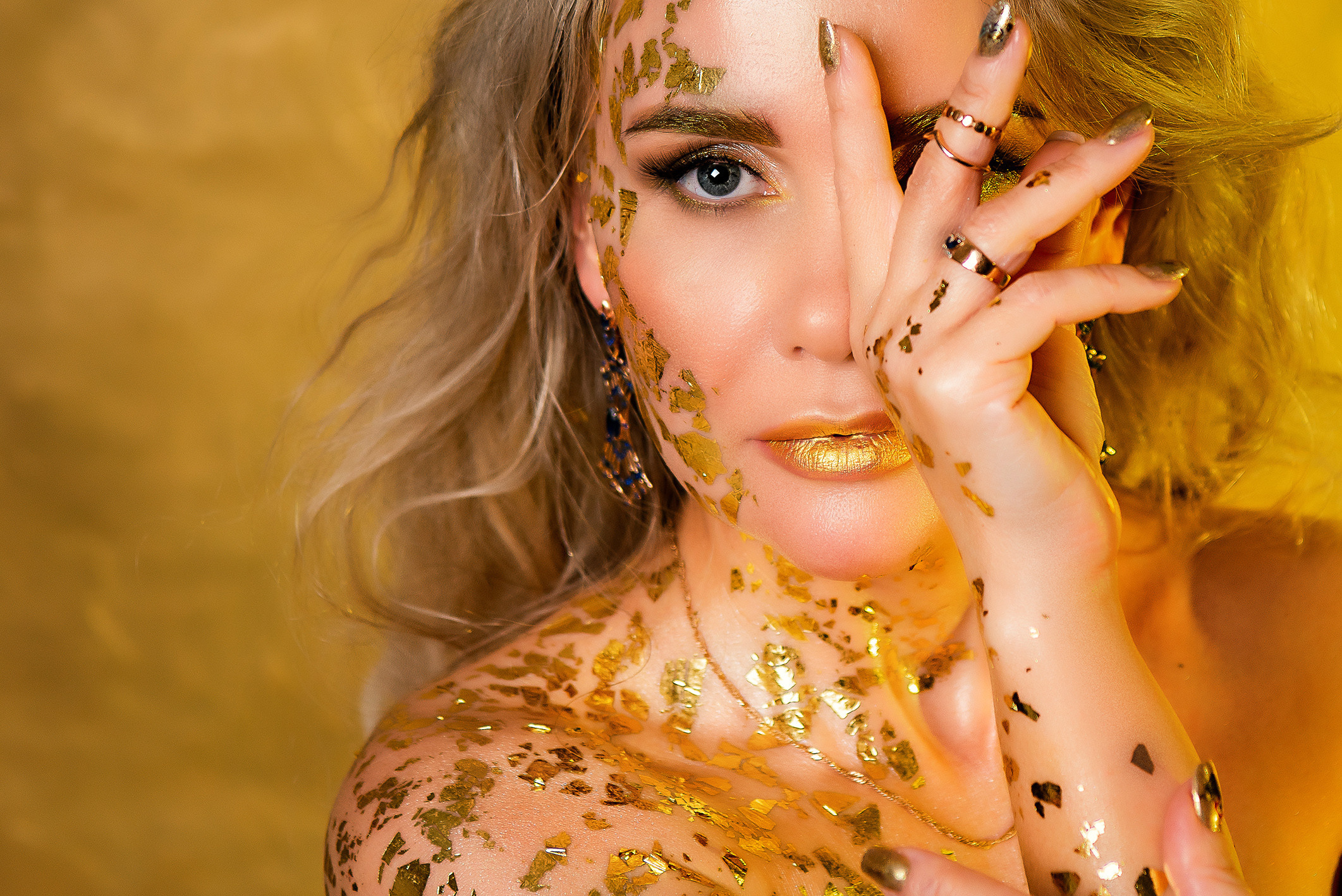 В золоте. Фотограф в Нефтеюганске Мила Аксёнкина