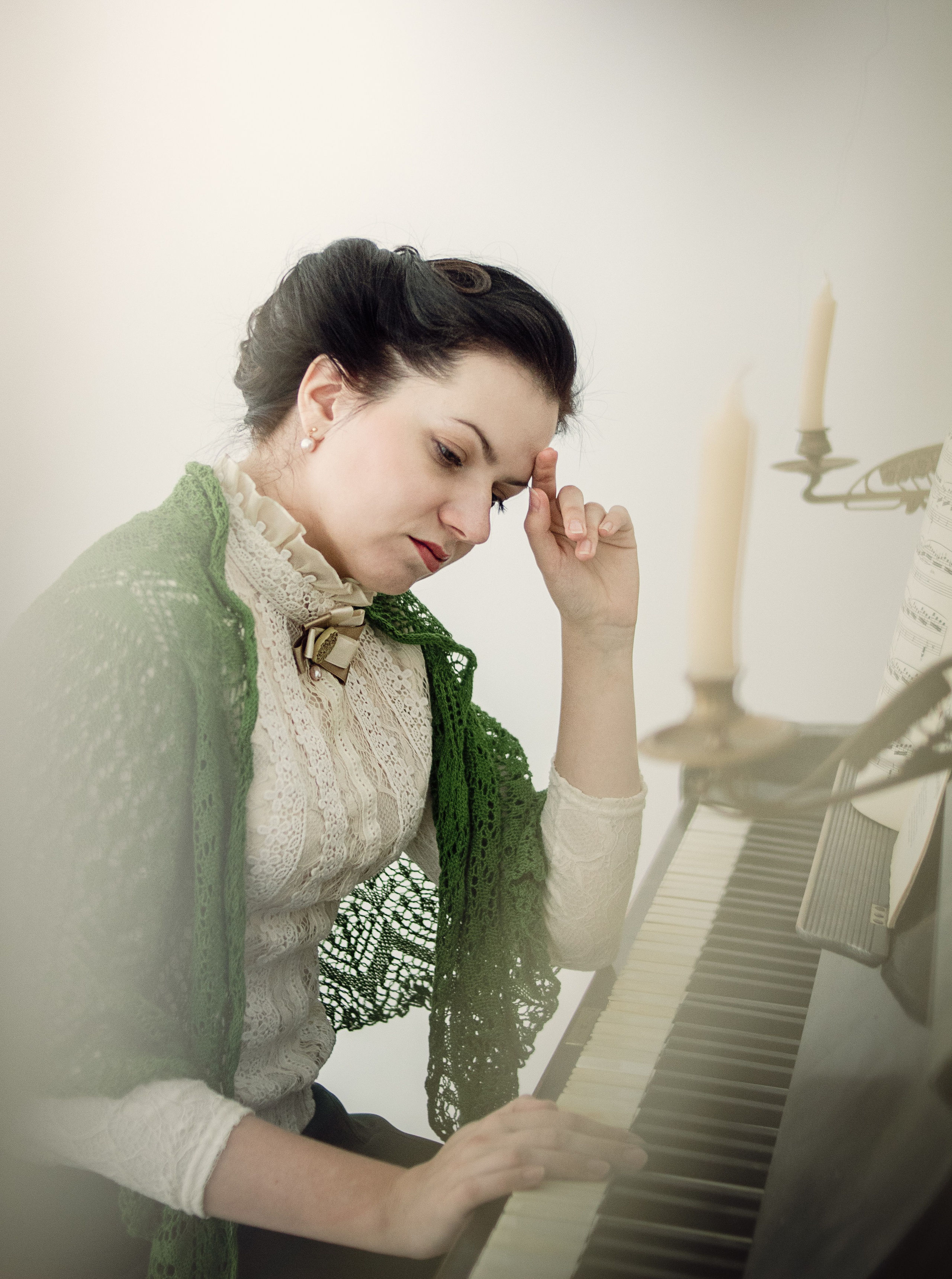 Катерина и пианино Schröder. Фотограф Дарина Фельдман