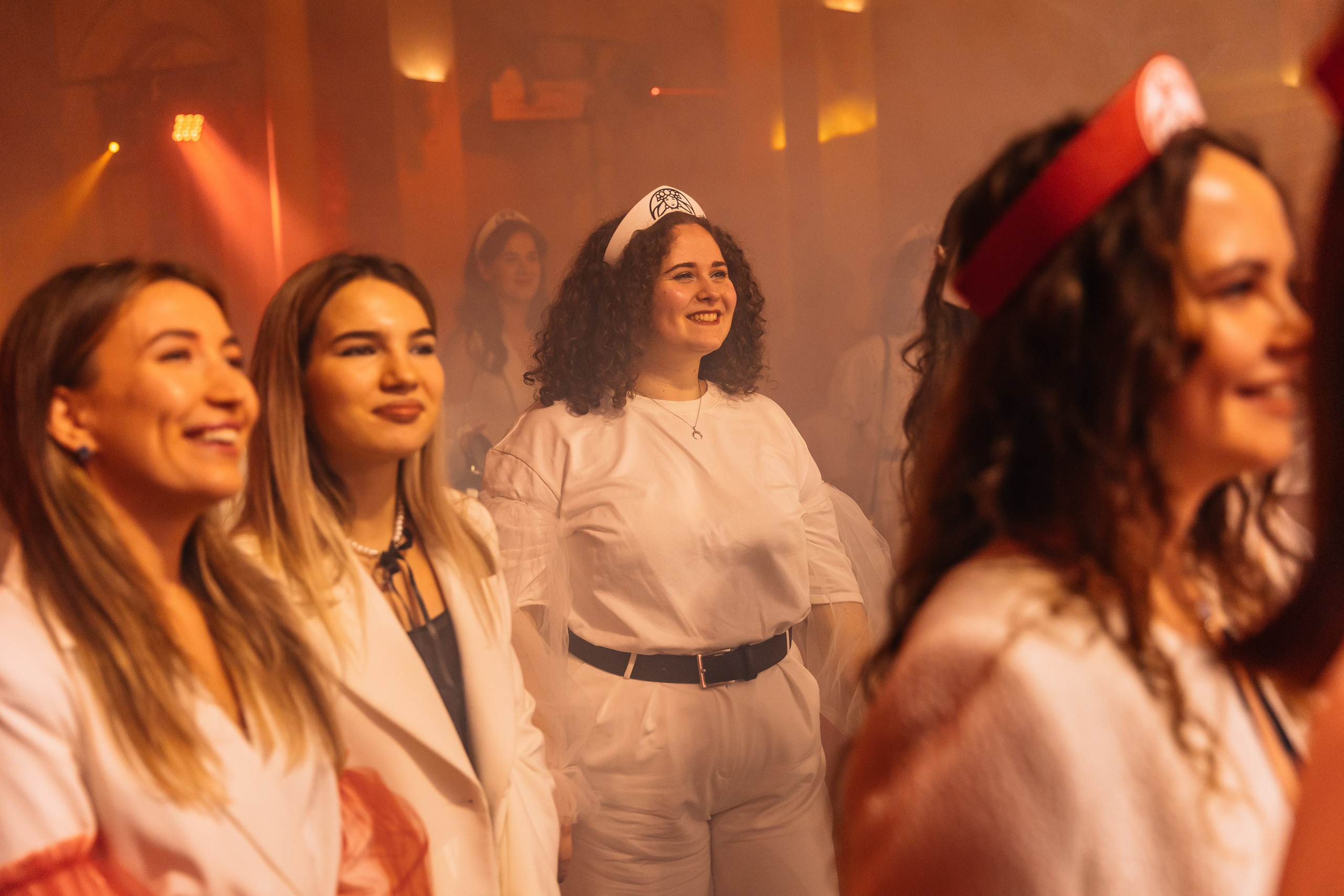 МЕГАДЕВИЧНИК 8 марта. Портфолио свадебного фотографа. Роман Каргаполов