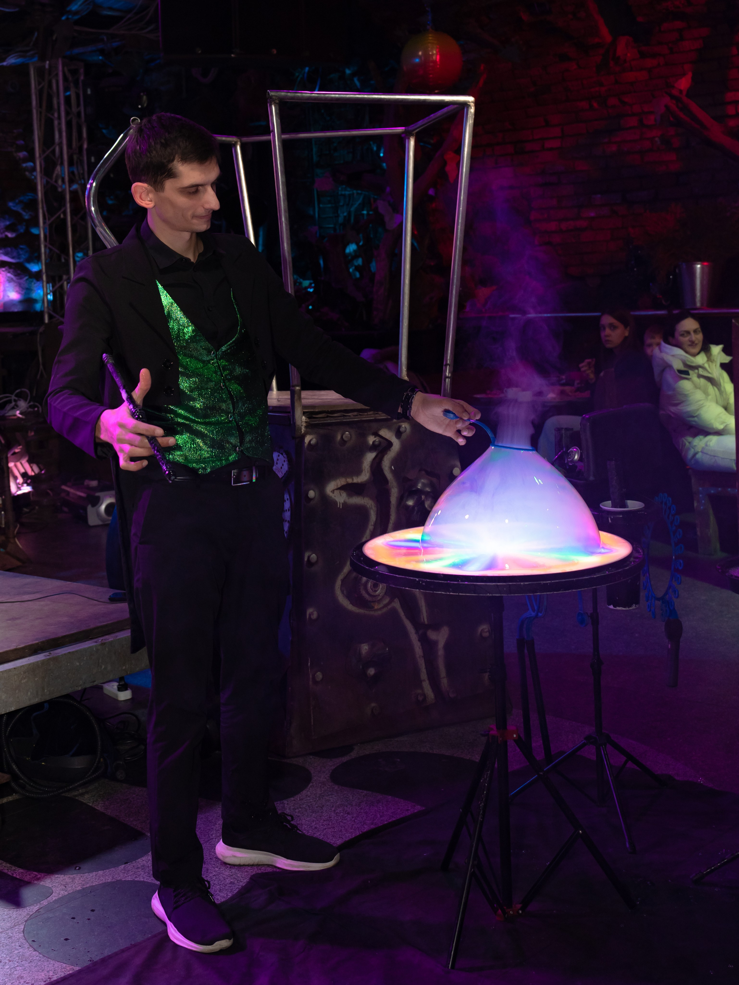 Новогодняя сказка в Байк Центре «Ночные Волки». Крамер Юлиана детский и семейный фотограф